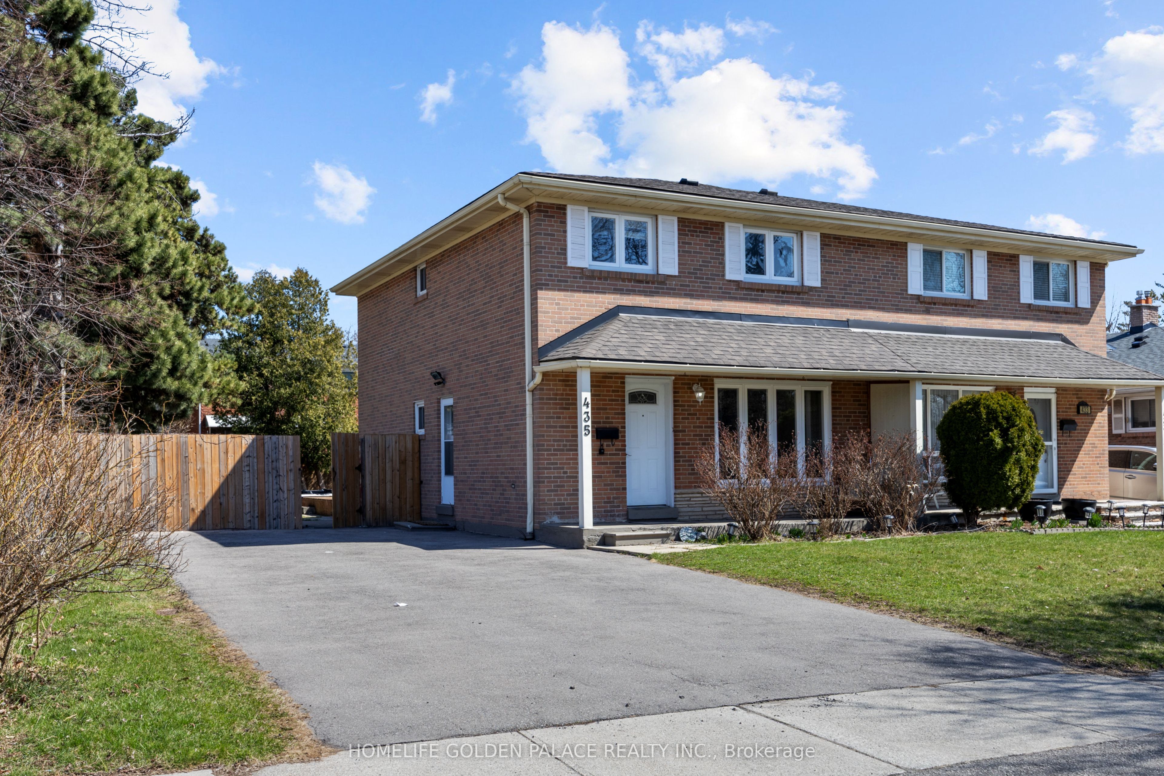 435 Melores Drive Property Photo 1