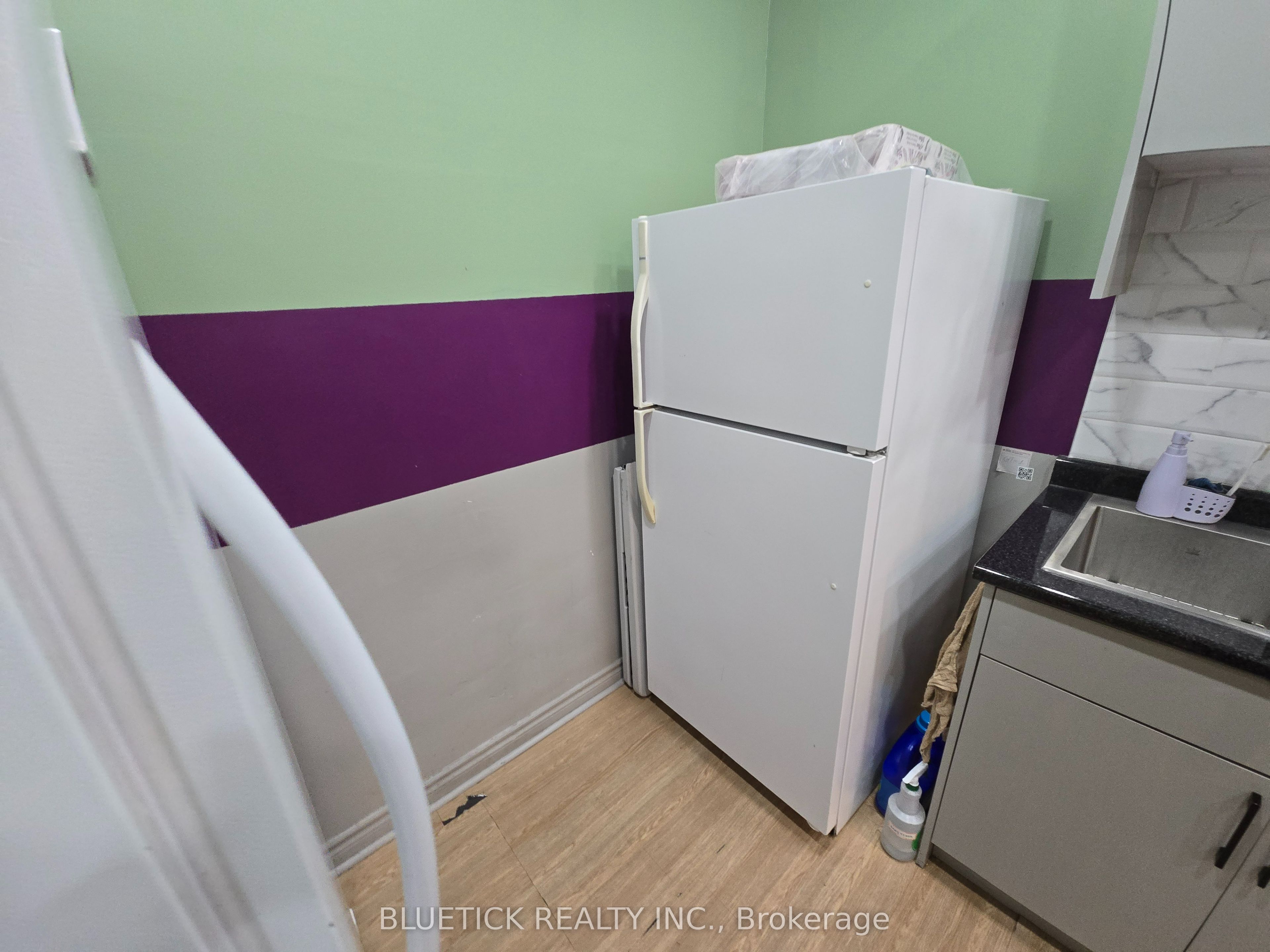 2687 Kipling Avenue 10b Property Photo 12