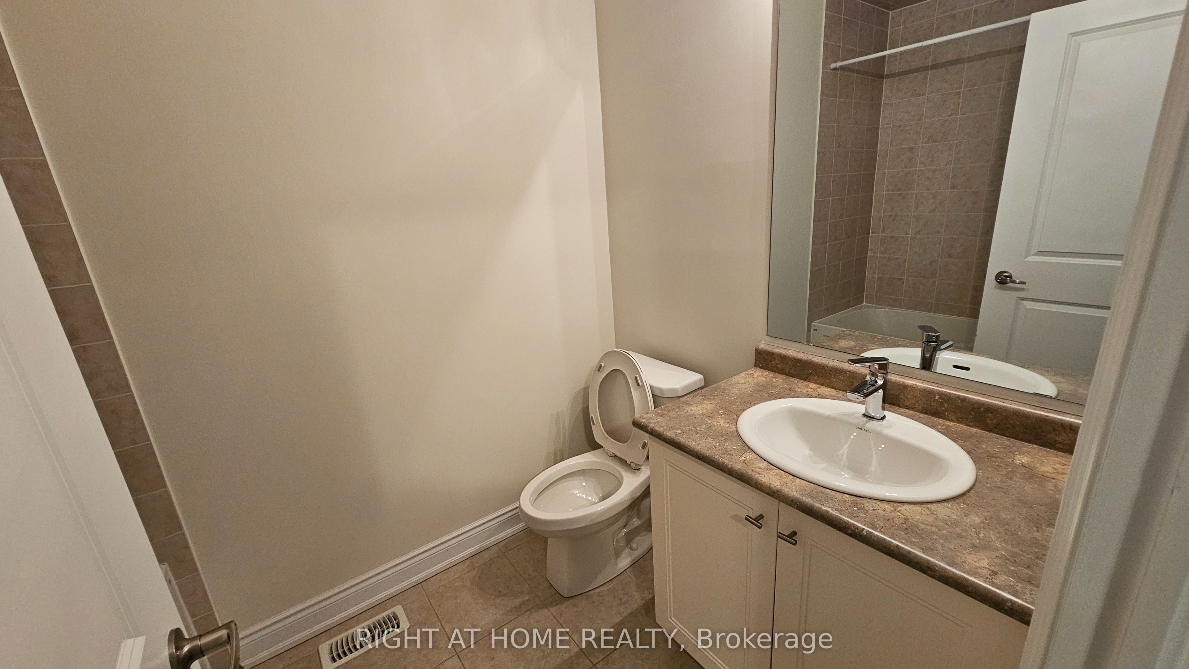 3175 Daniel Way Property Photo 13