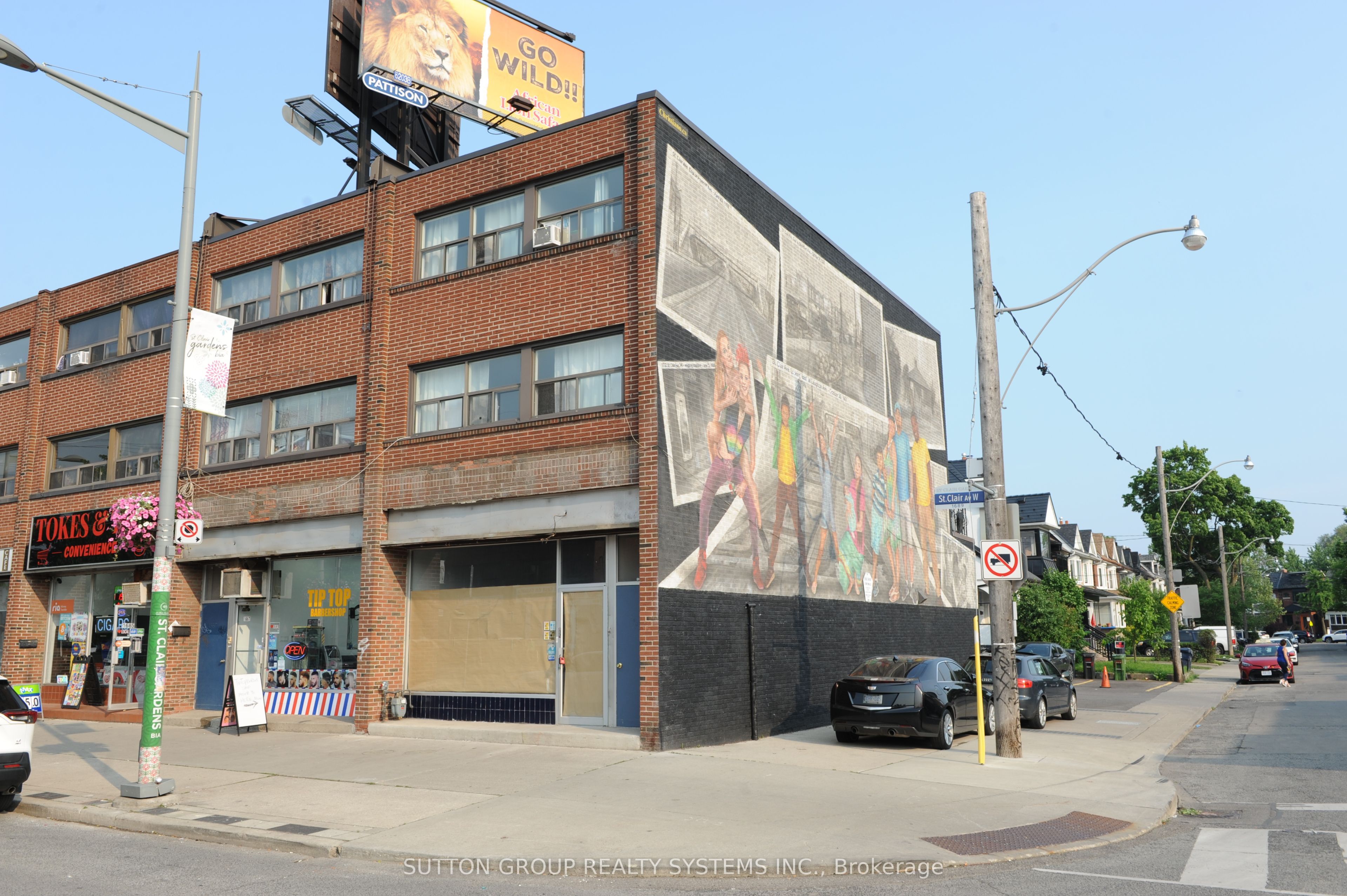 1689 St Clair Avenue Property Photo 1