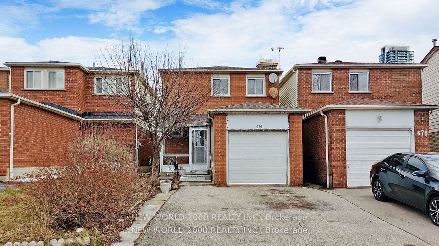 676 Galloway Crescent Property Photo 2