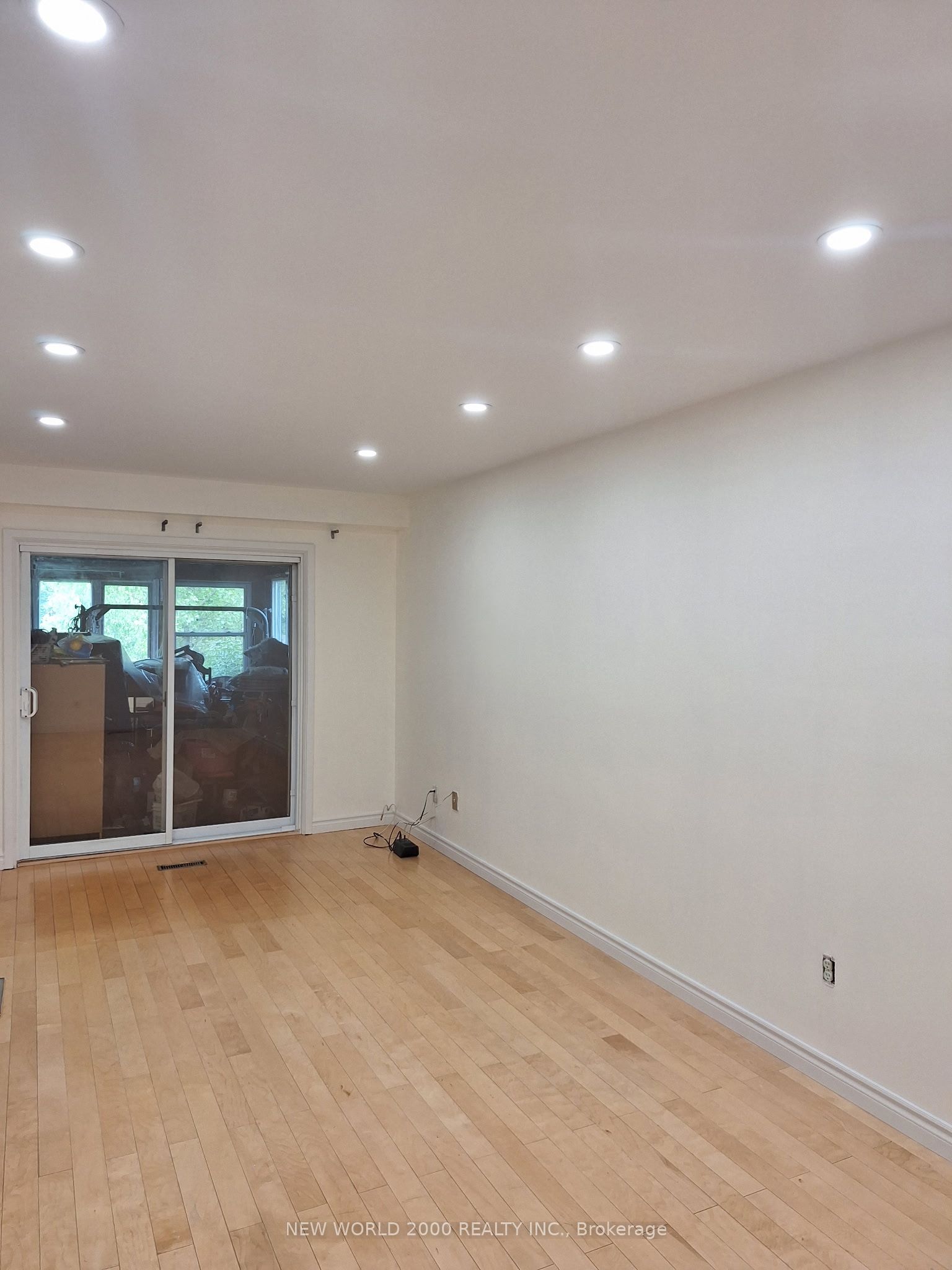 676 Galloway Crescent Property Photo 10