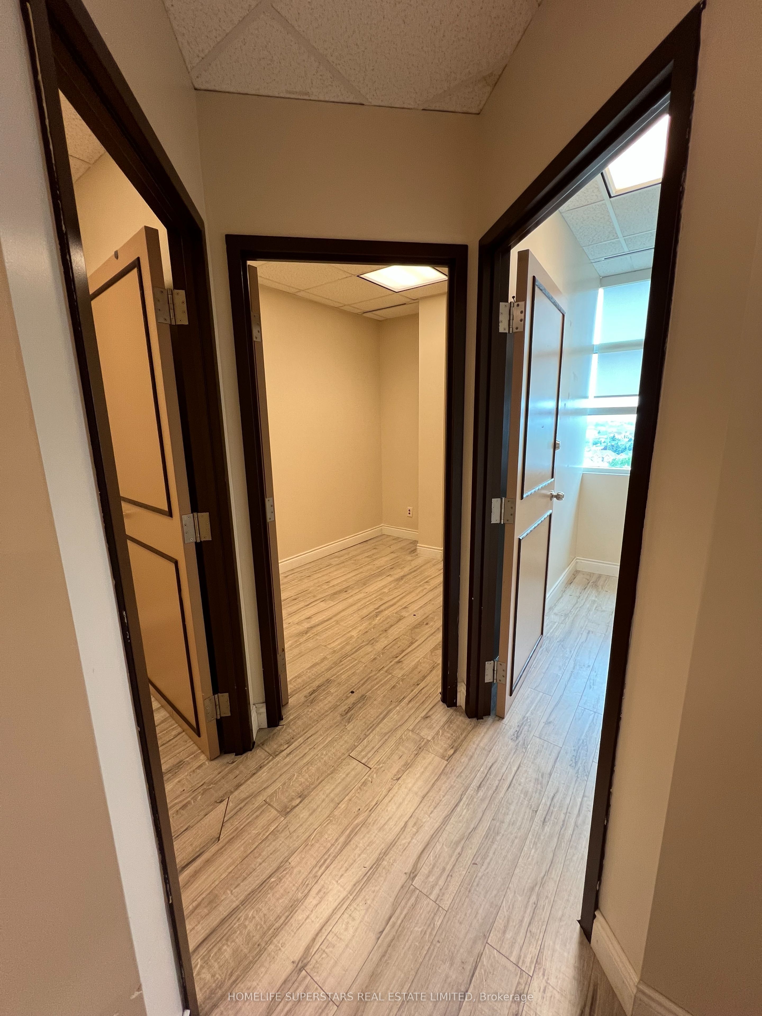 #607 - 2250 Bovaird Drive Property Photo 15