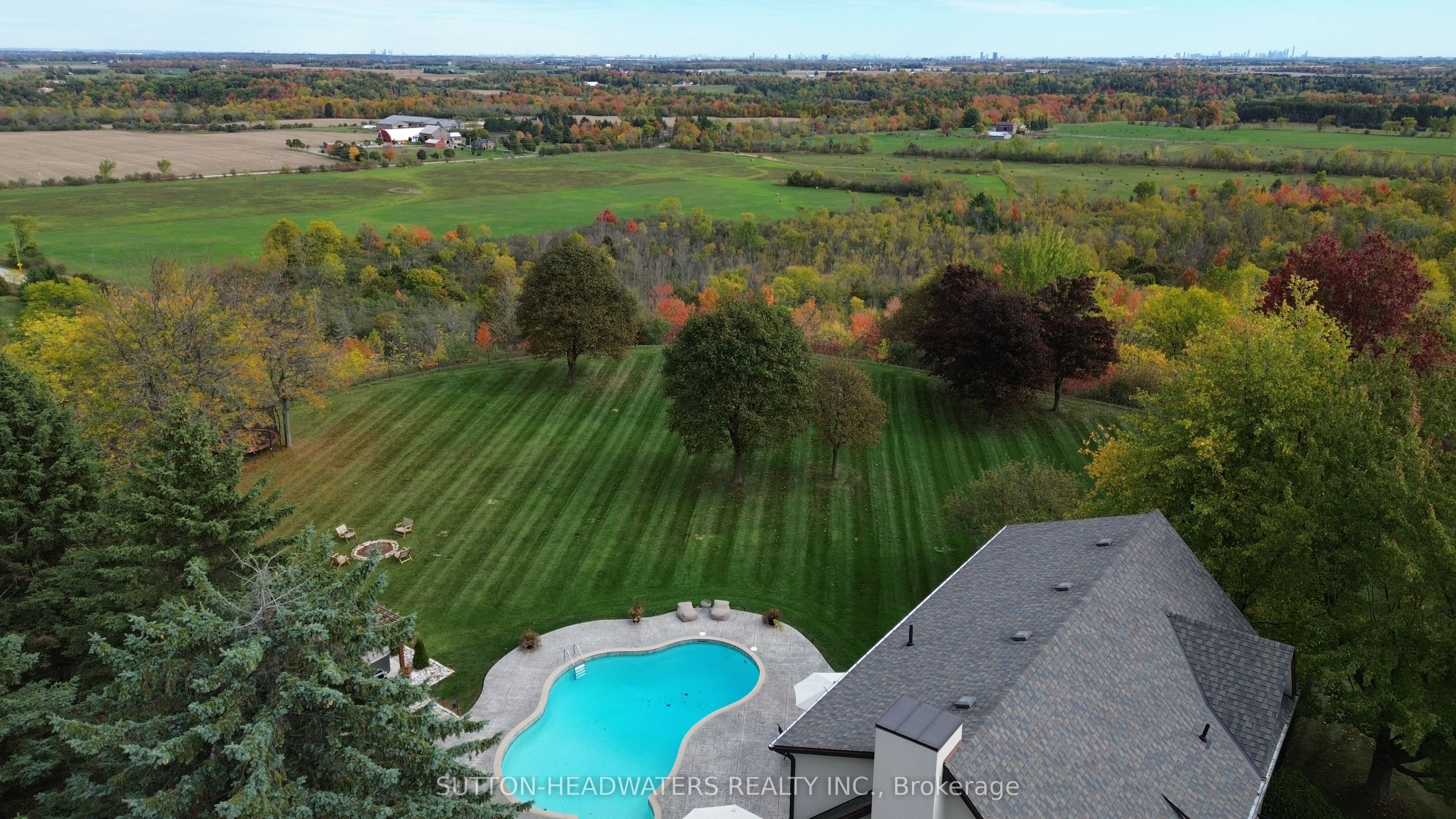 15415 Clayhill Road Property Photo 3