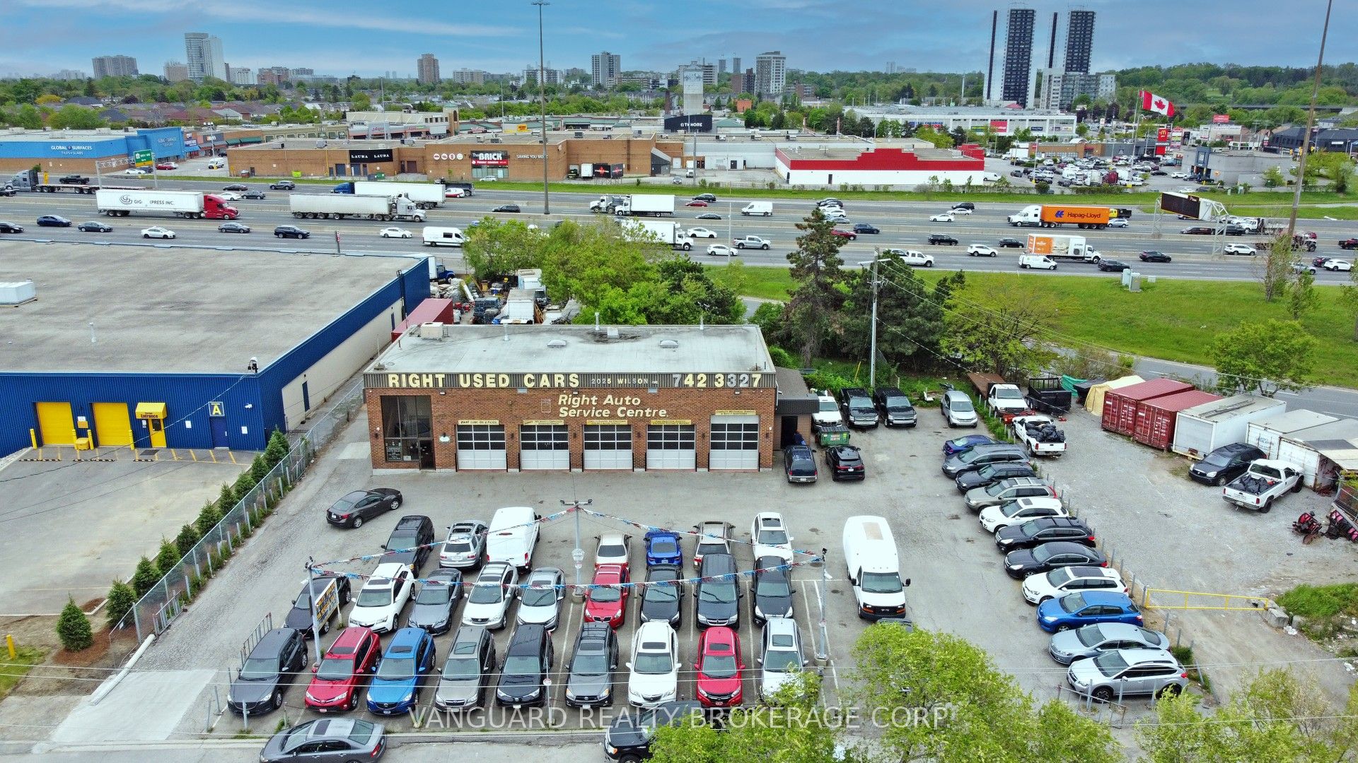 2025 Wilson Avenue Picture