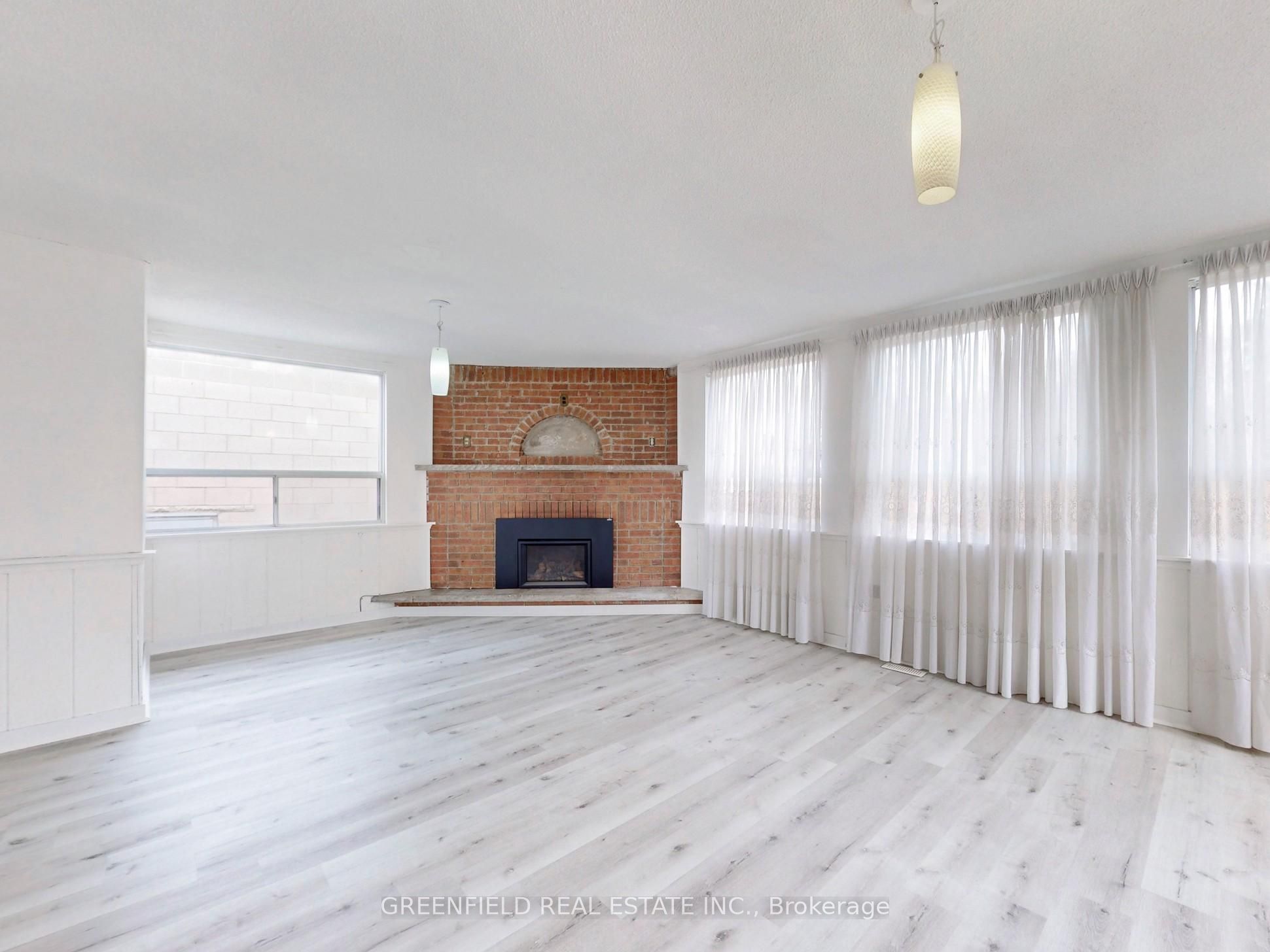 3131 Weston Road Property Photo 8