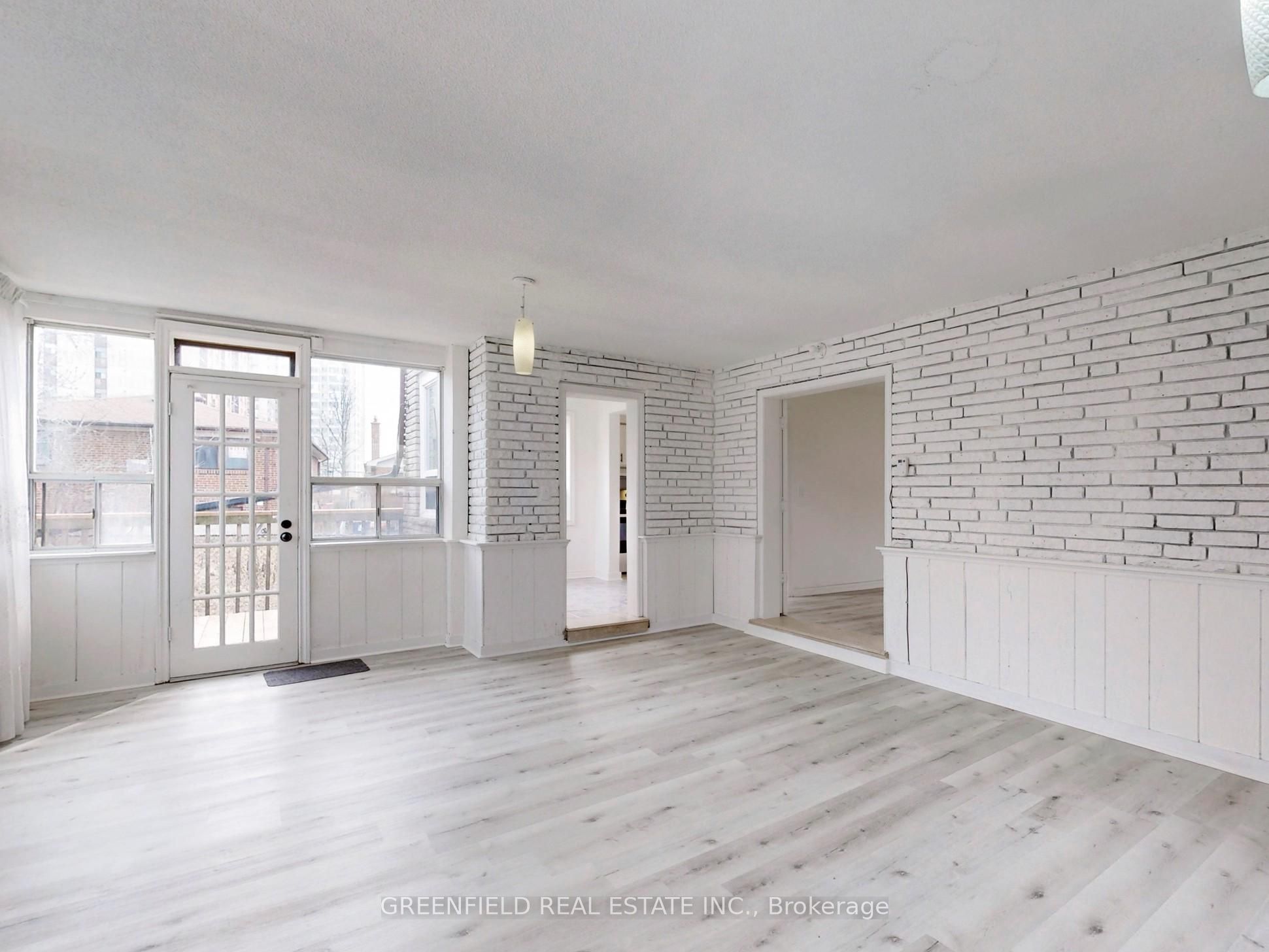 3131 Weston Road Property Photo 11