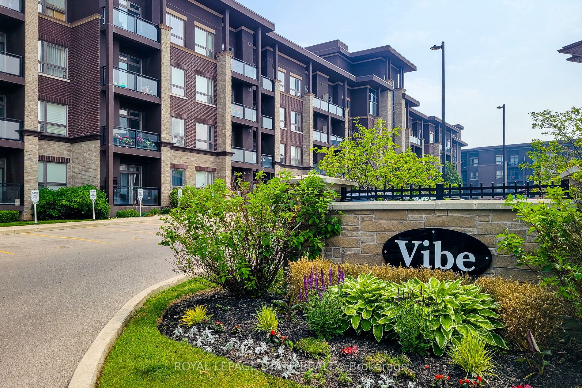5010 Corporate Dr Property Photo 1