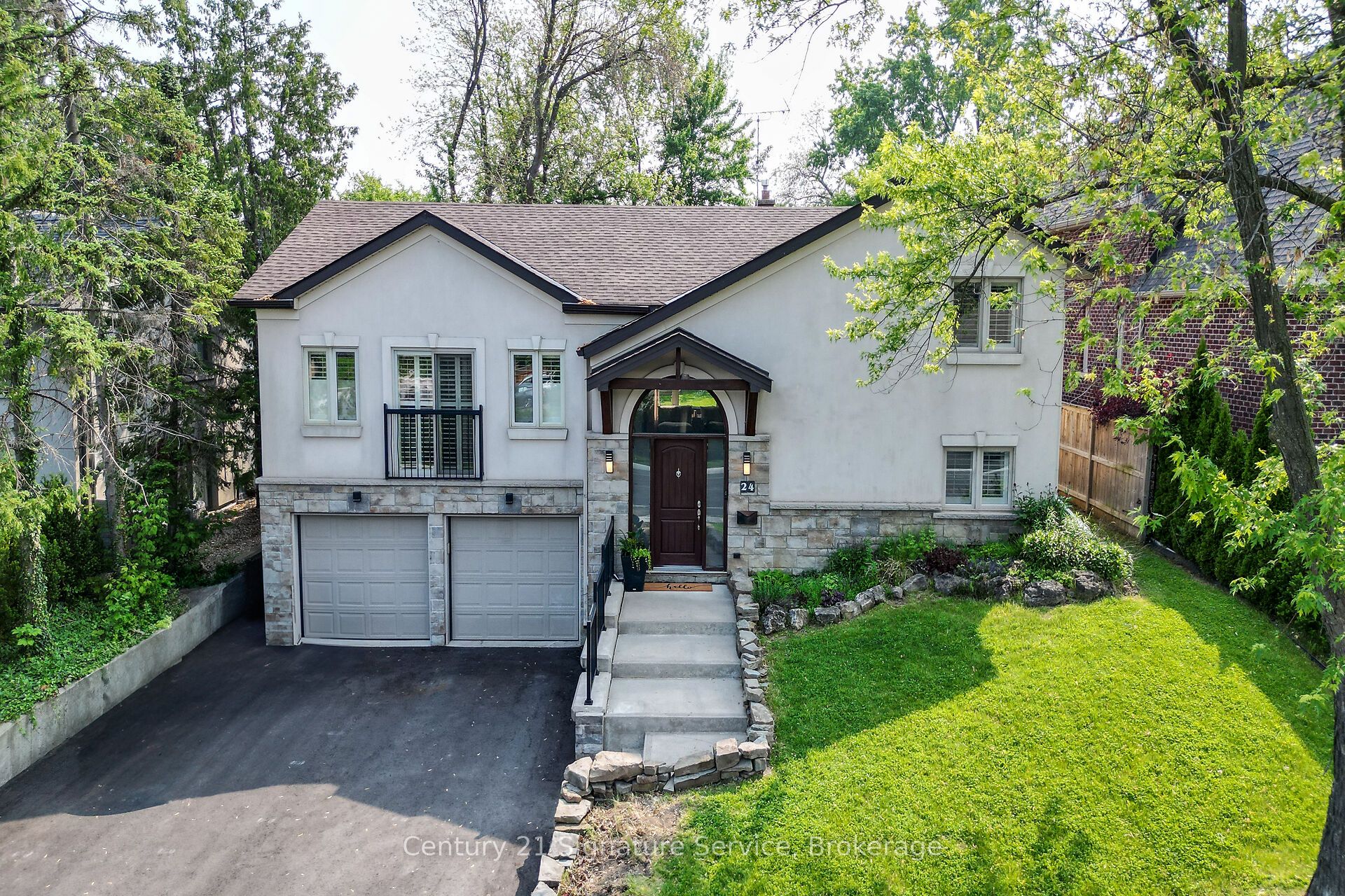 24 Joymar Drive Property Photo