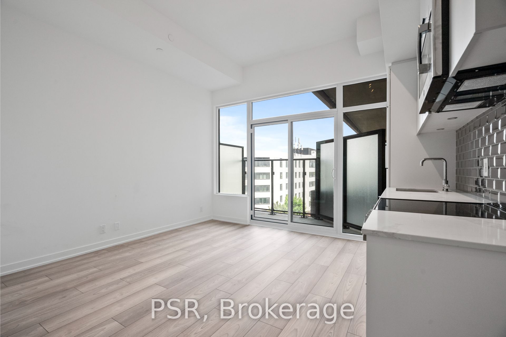 #506 - 285 Dufferin Street Property Photo 1