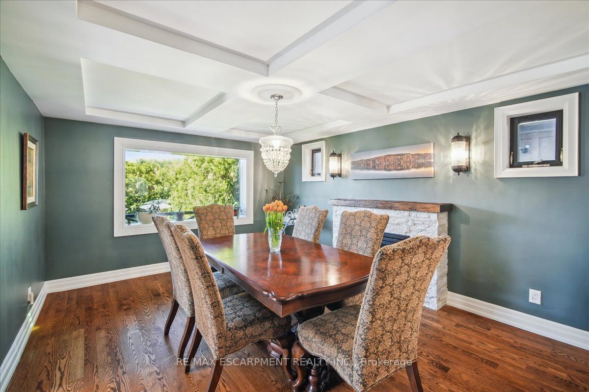 1425 Plains Road W Property Photo 18