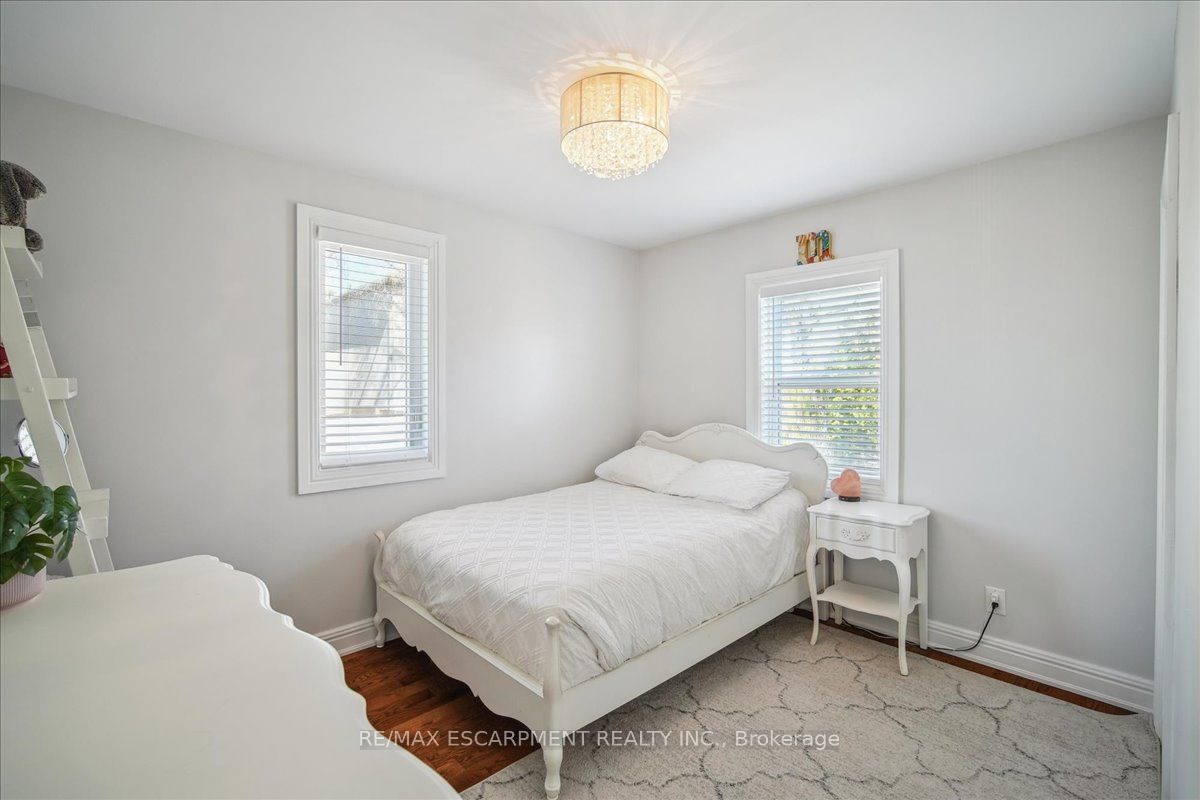 1425 Plains Road W Property Photo 29