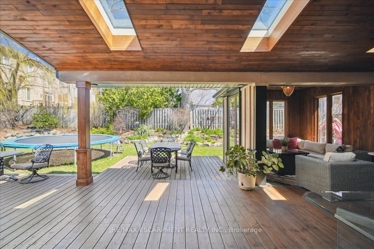 1425 Plains Road W Property Photo 36