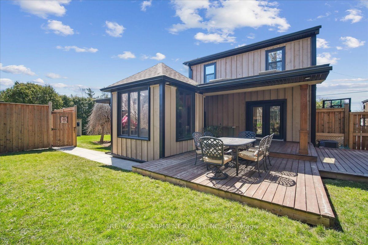 1425 Plains Road W Property Photo 41