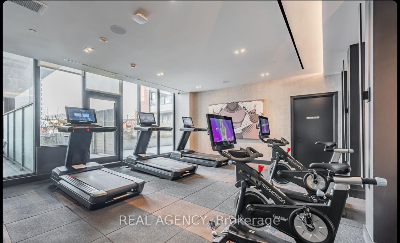 270 Dufferin Street 821 Property Photo 4