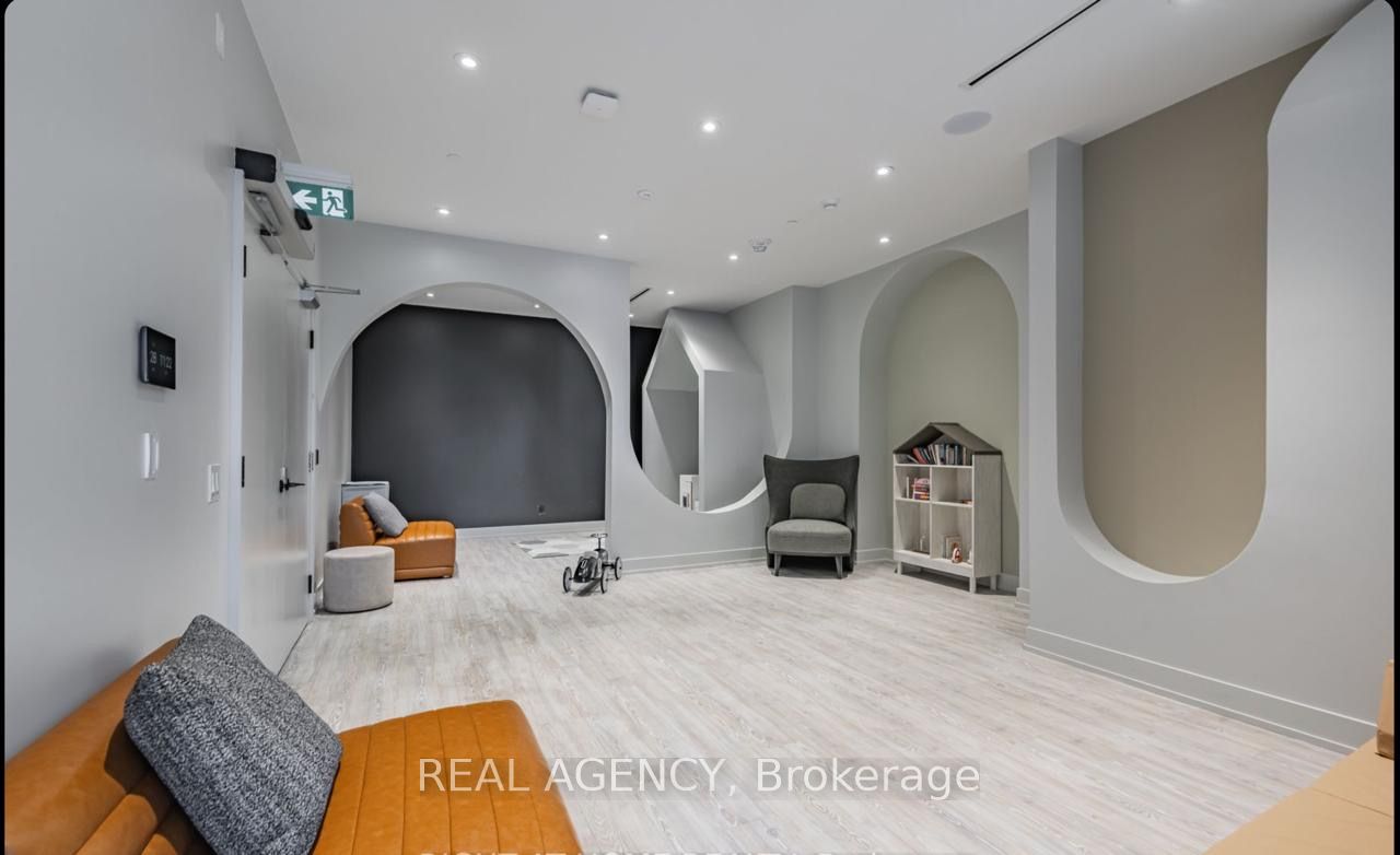 270 Dufferin Street 821 Property Photo 11