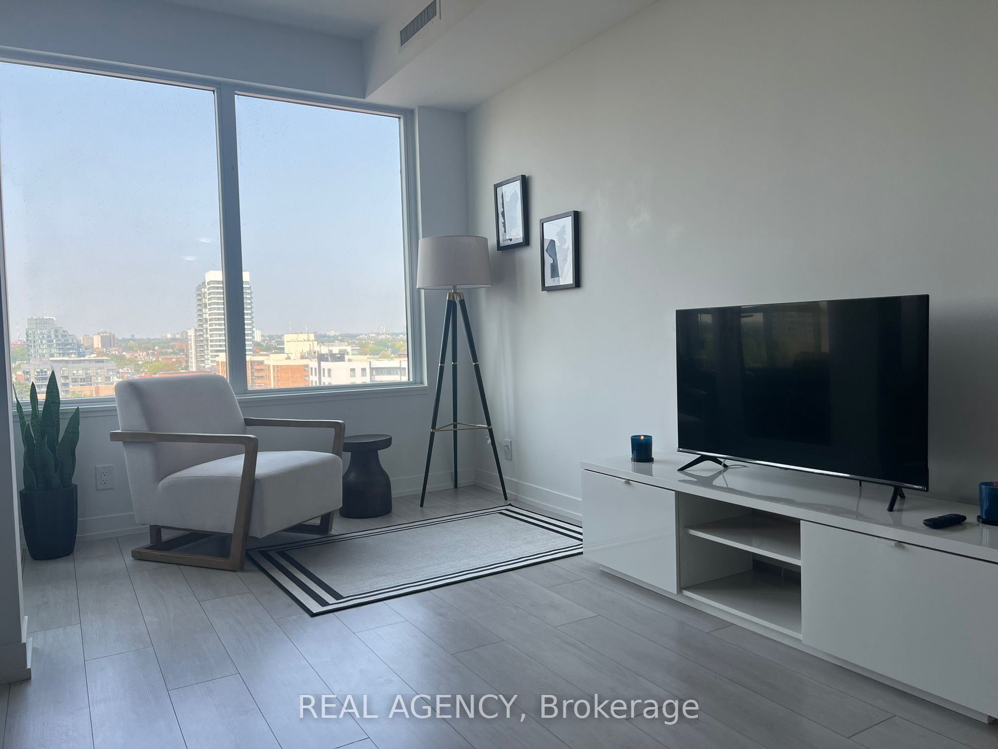 270 Dufferin Street 821 Property Photo 20