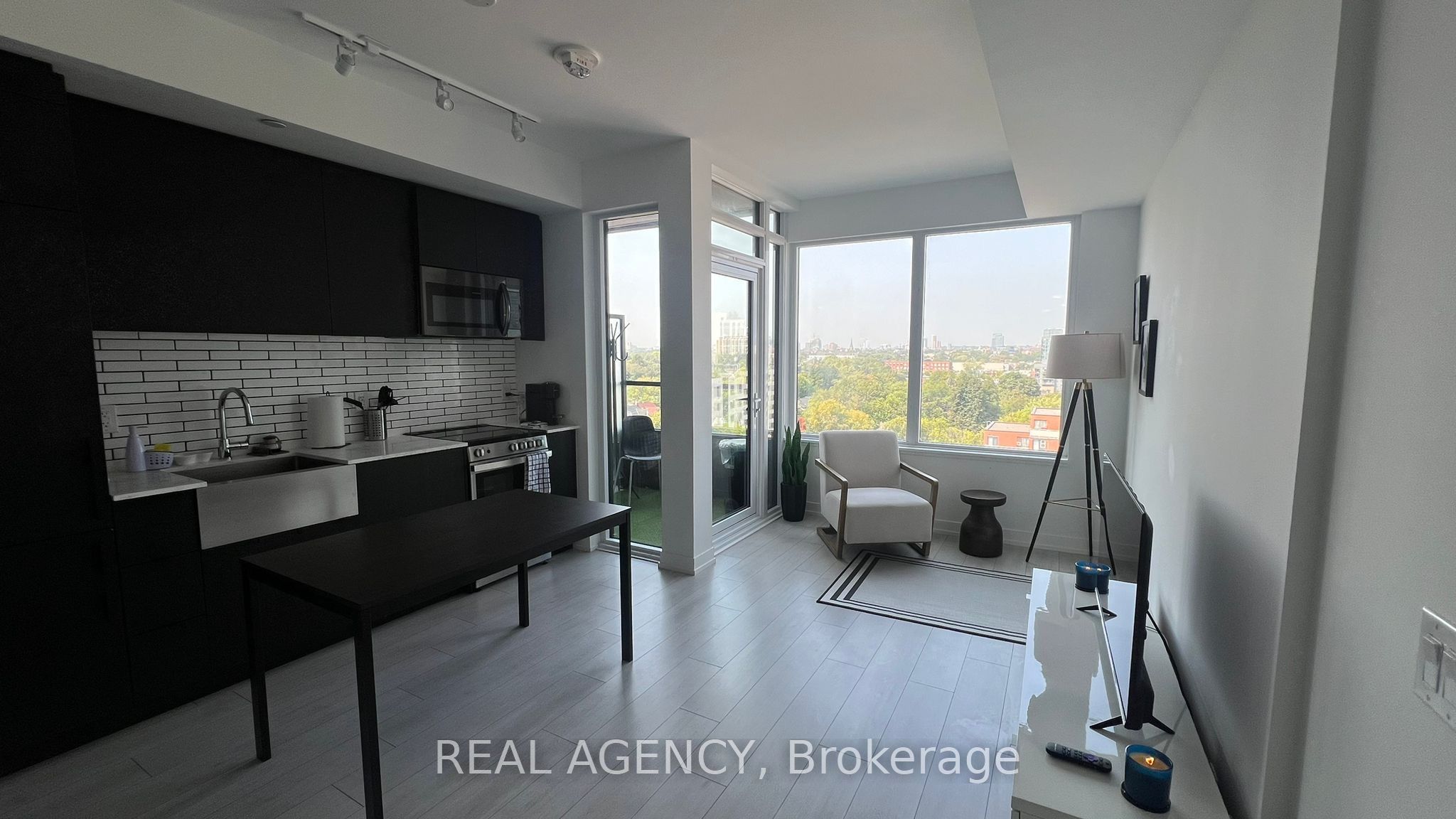 270 Dufferin Street 821 Property Photo 22