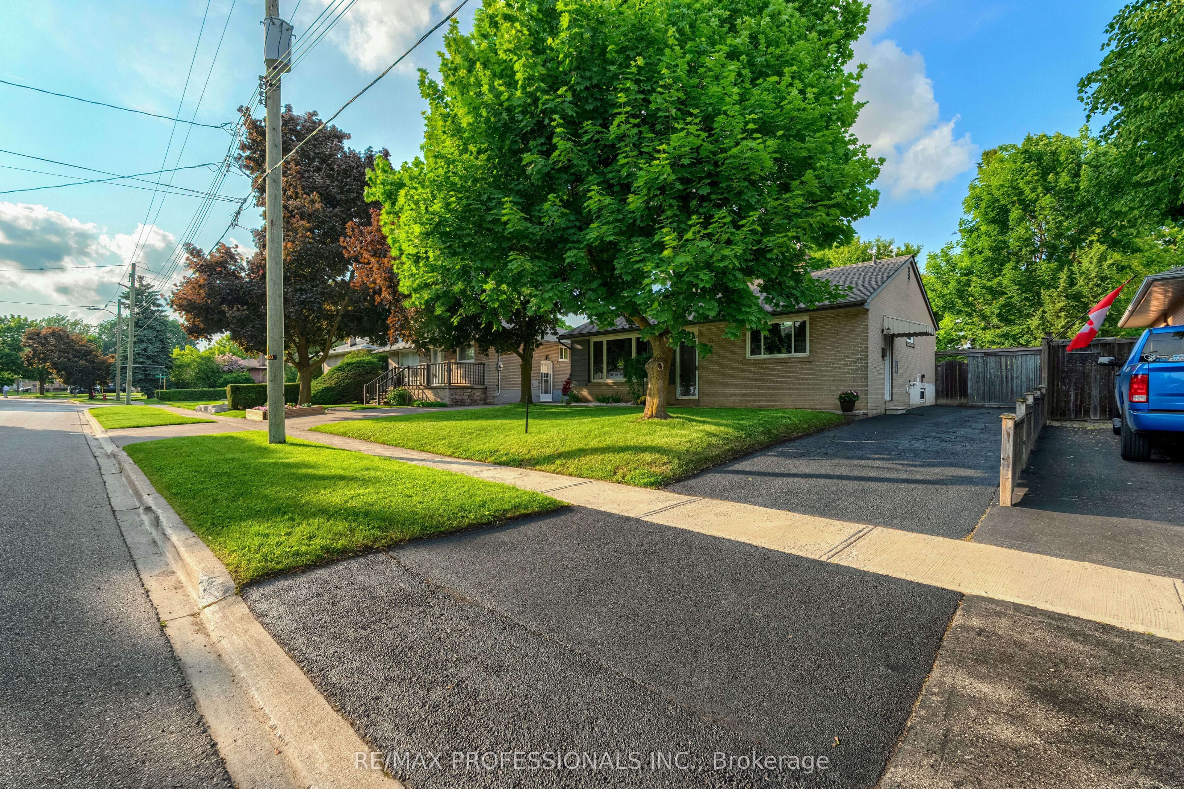 18 Weber Drive Property Photo 1