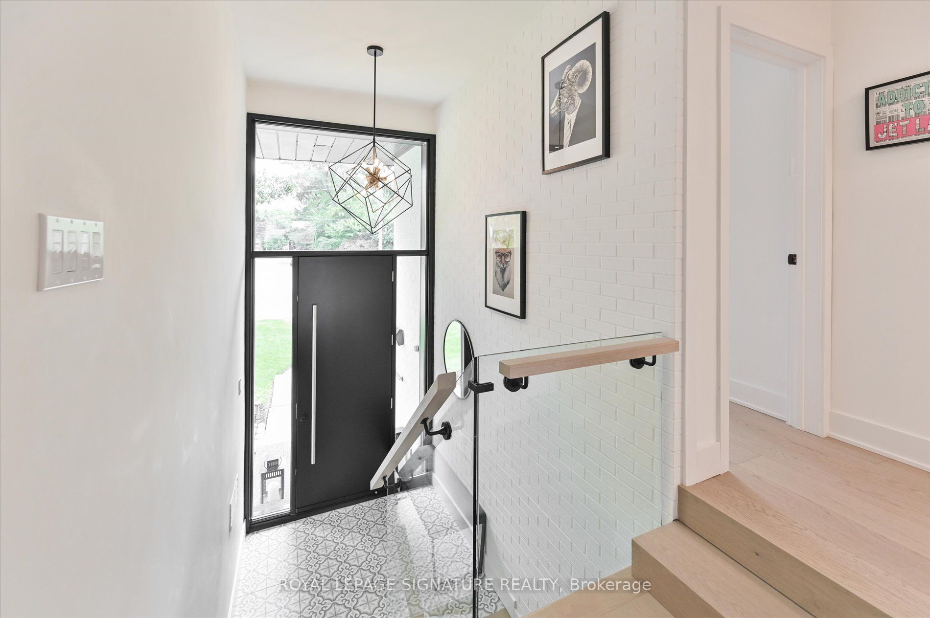 995 Dormer Street Property Photo 5