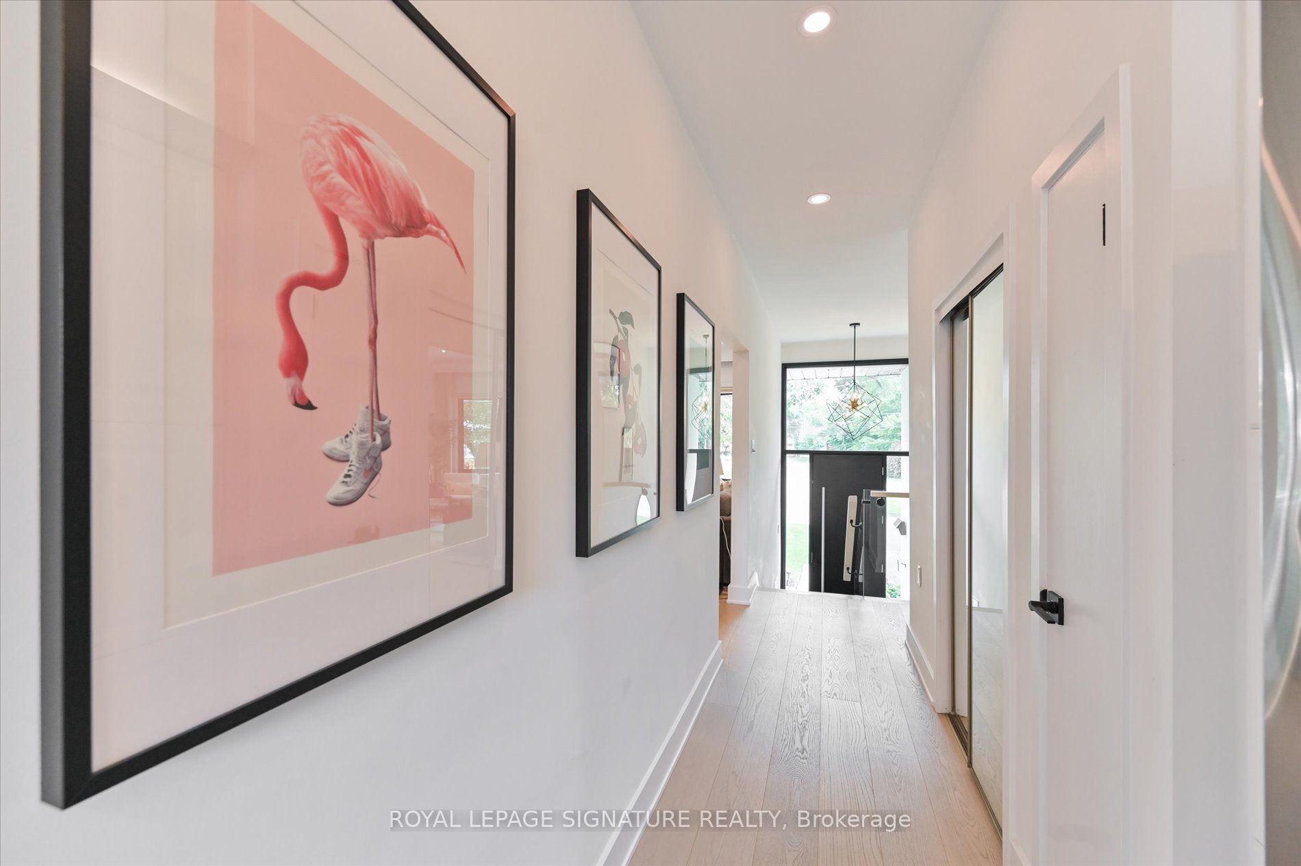 995 Dormer Street Property Photo 7