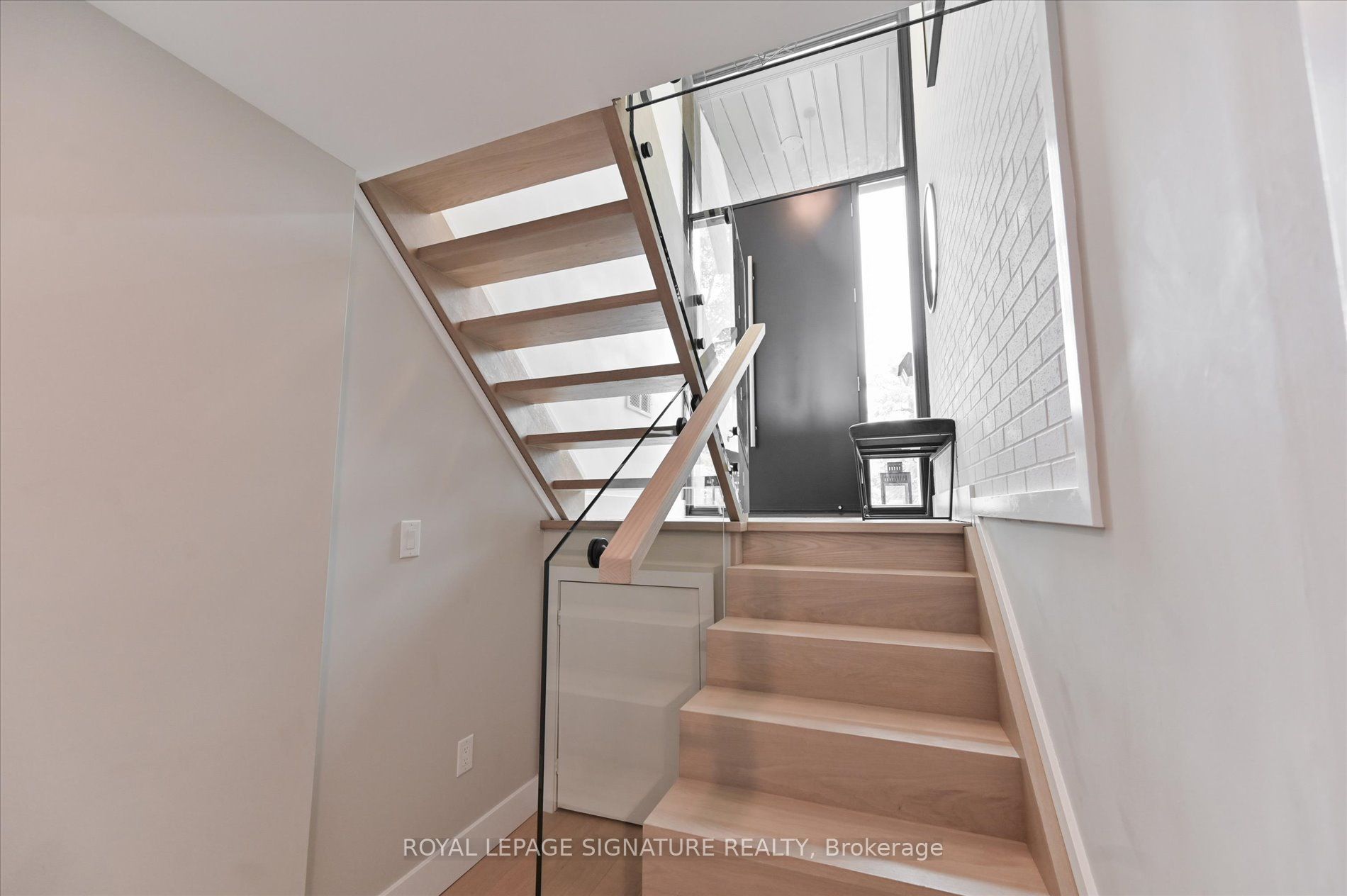995 Dormer Street Property Photo 24