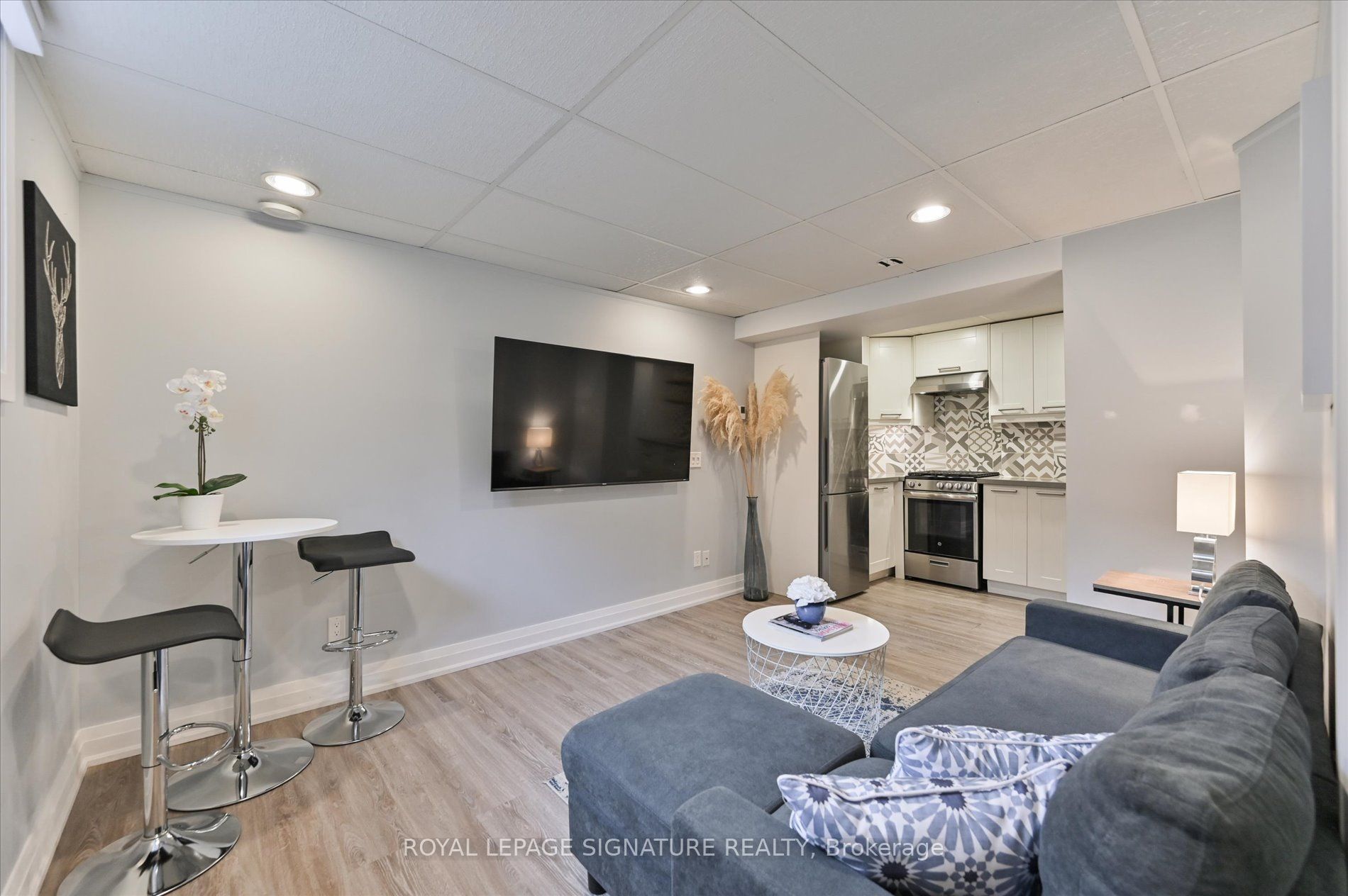 995 Dormer Street Property Photo 37