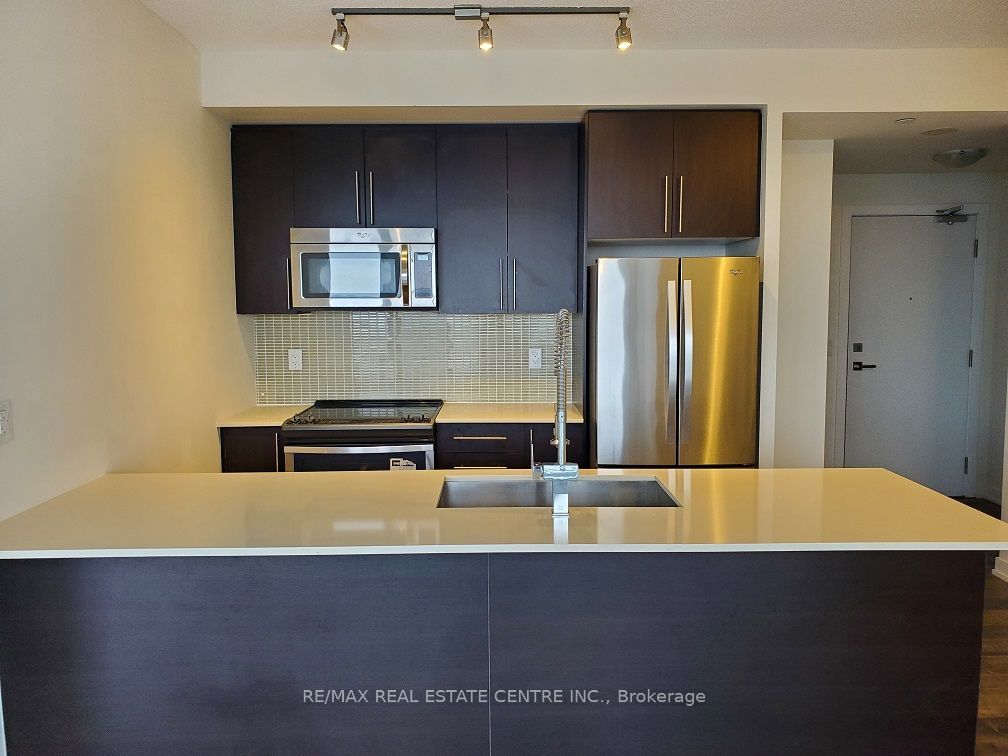 #3504 - 510 Curran Place Property Photo 2