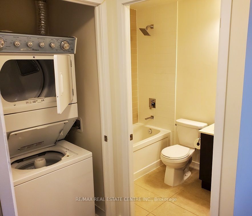 #3504 - 510 Curran Place Property Photo 7