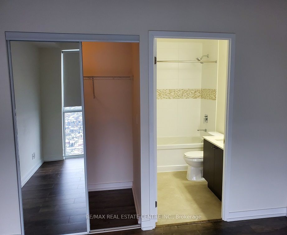#3504 - 510 Curran Place Property Photo 10