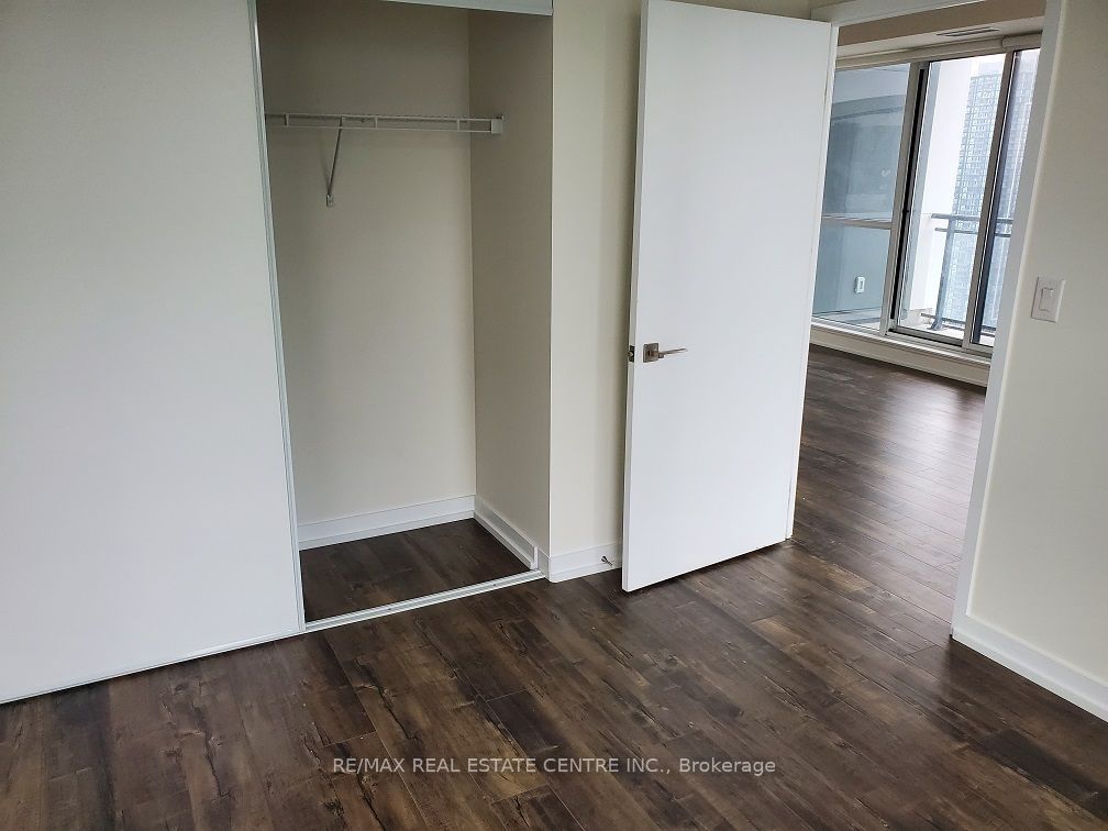 #3504 - 510 Curran Place Property Photo 15