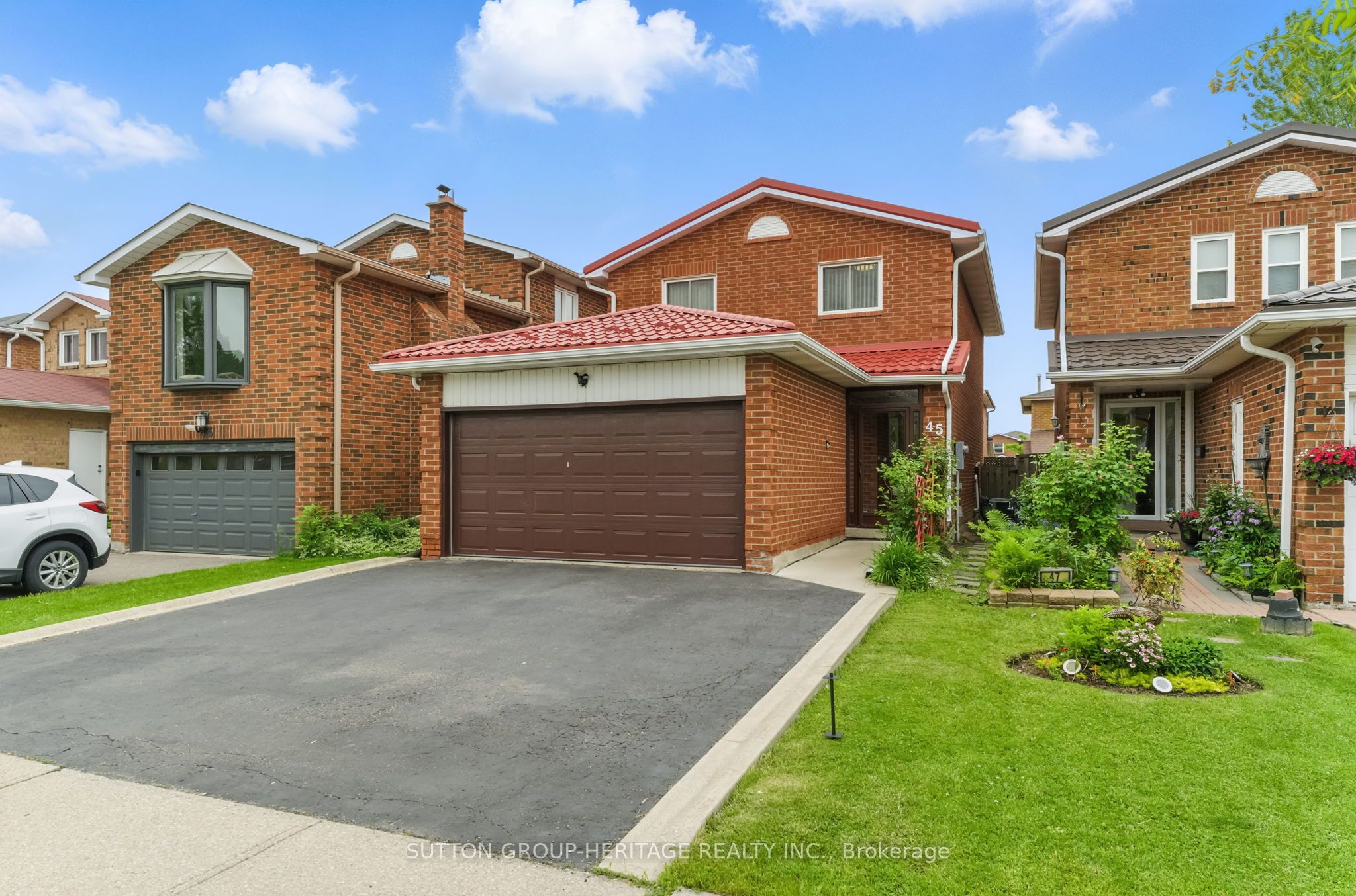 45 Wildercroft Ave Property Photo 3