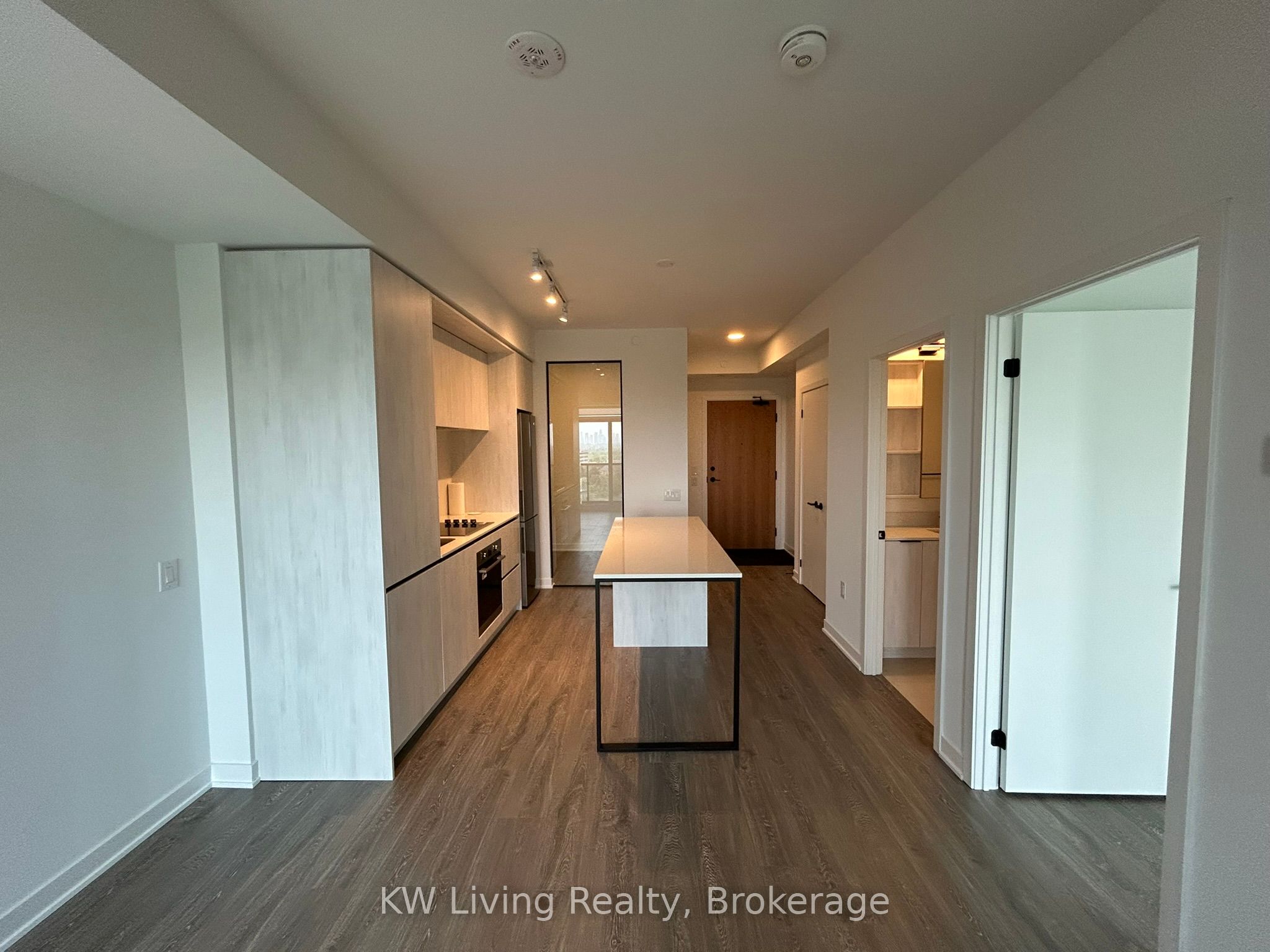 #603 - 2495 Eglinton Avenue Property Photo 15