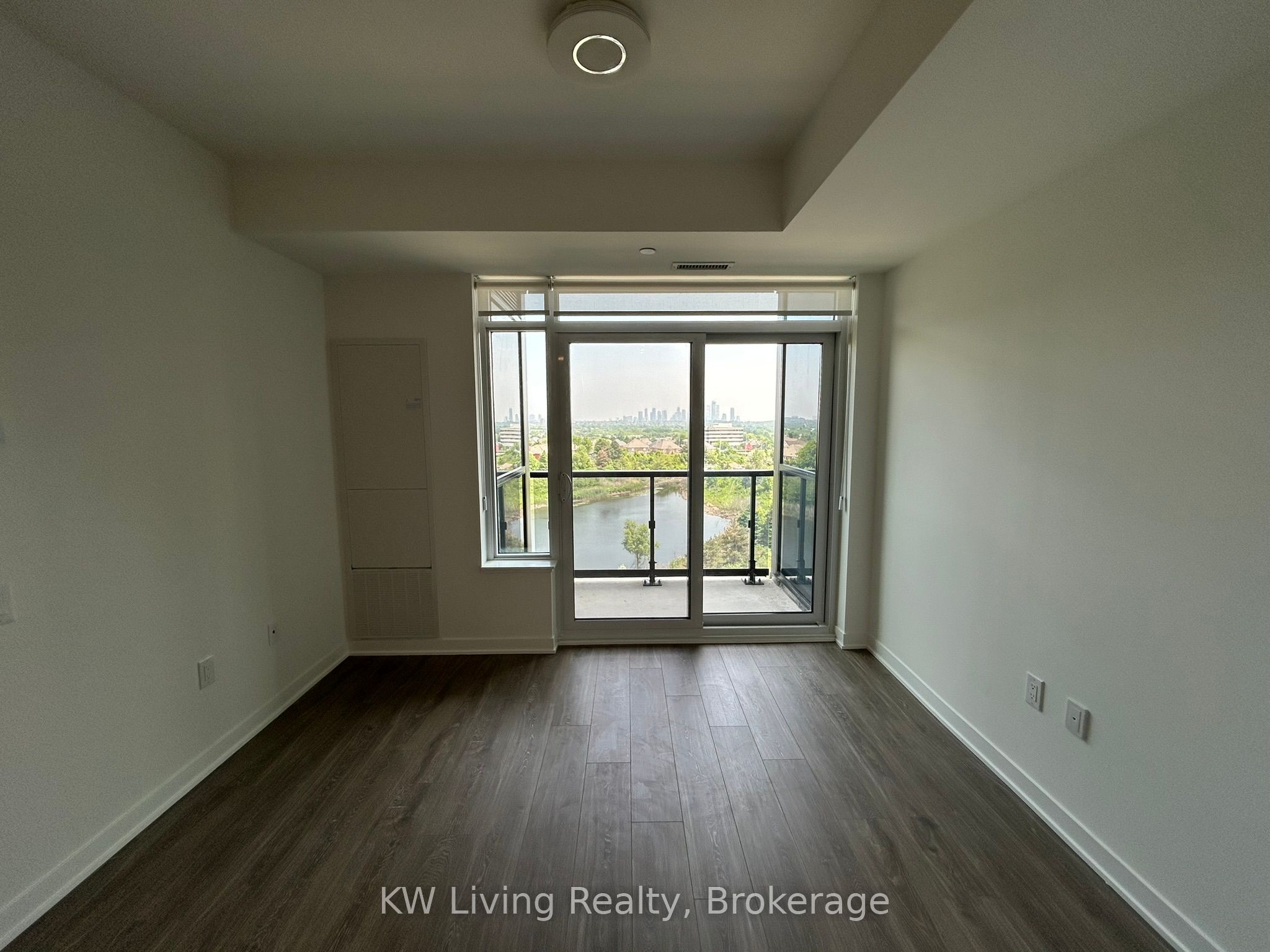 #603 - 2495 Eglinton Avenue Property Photo 16