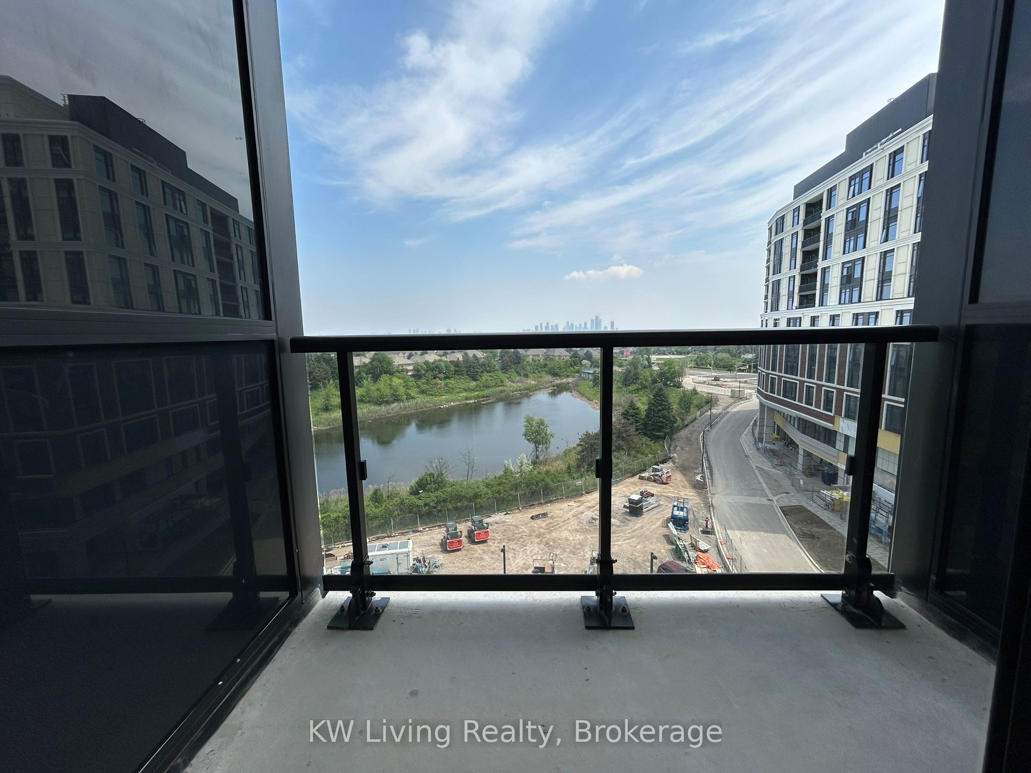#603 - 2495 Eglinton Avenue Property Photo 19