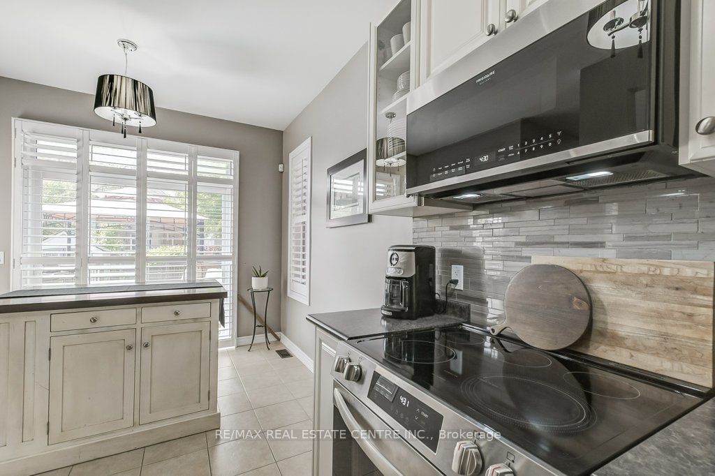 20 Benadir Avenue Property Photo 21