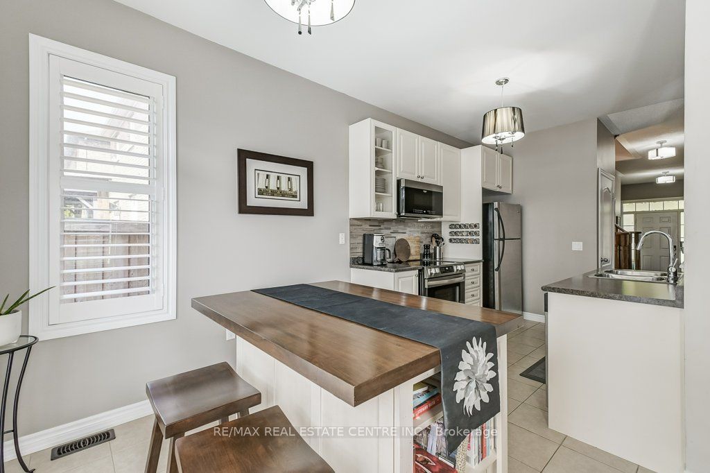 20 Benadir Avenue Property Photo 23