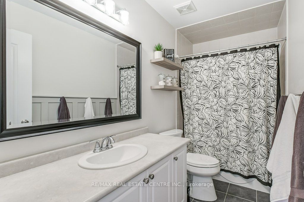 20 Benadir Avenue Property Photo 27