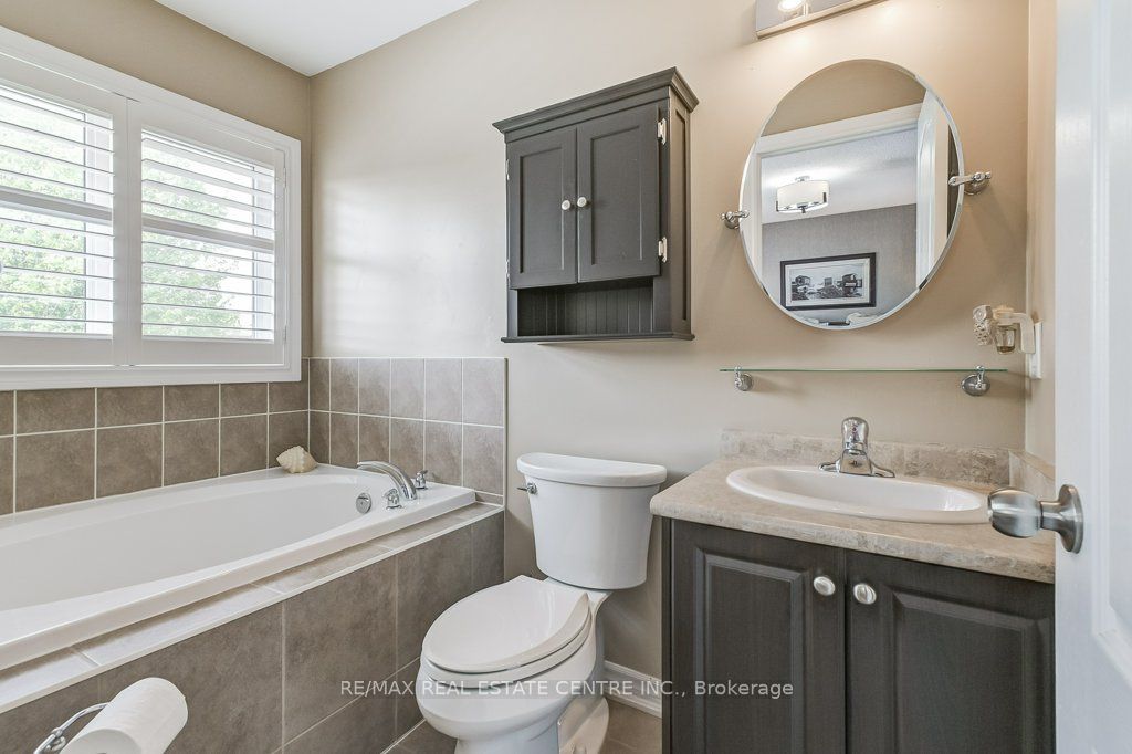 20 Benadir Avenue Property Photo 30