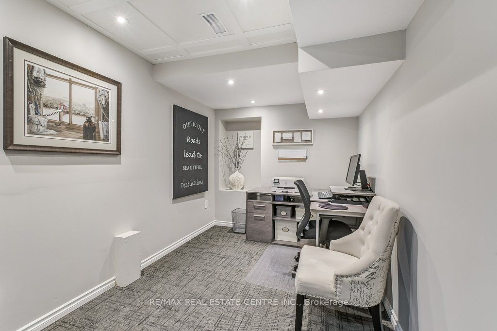 20 Benadir Avenue Property Photo 34