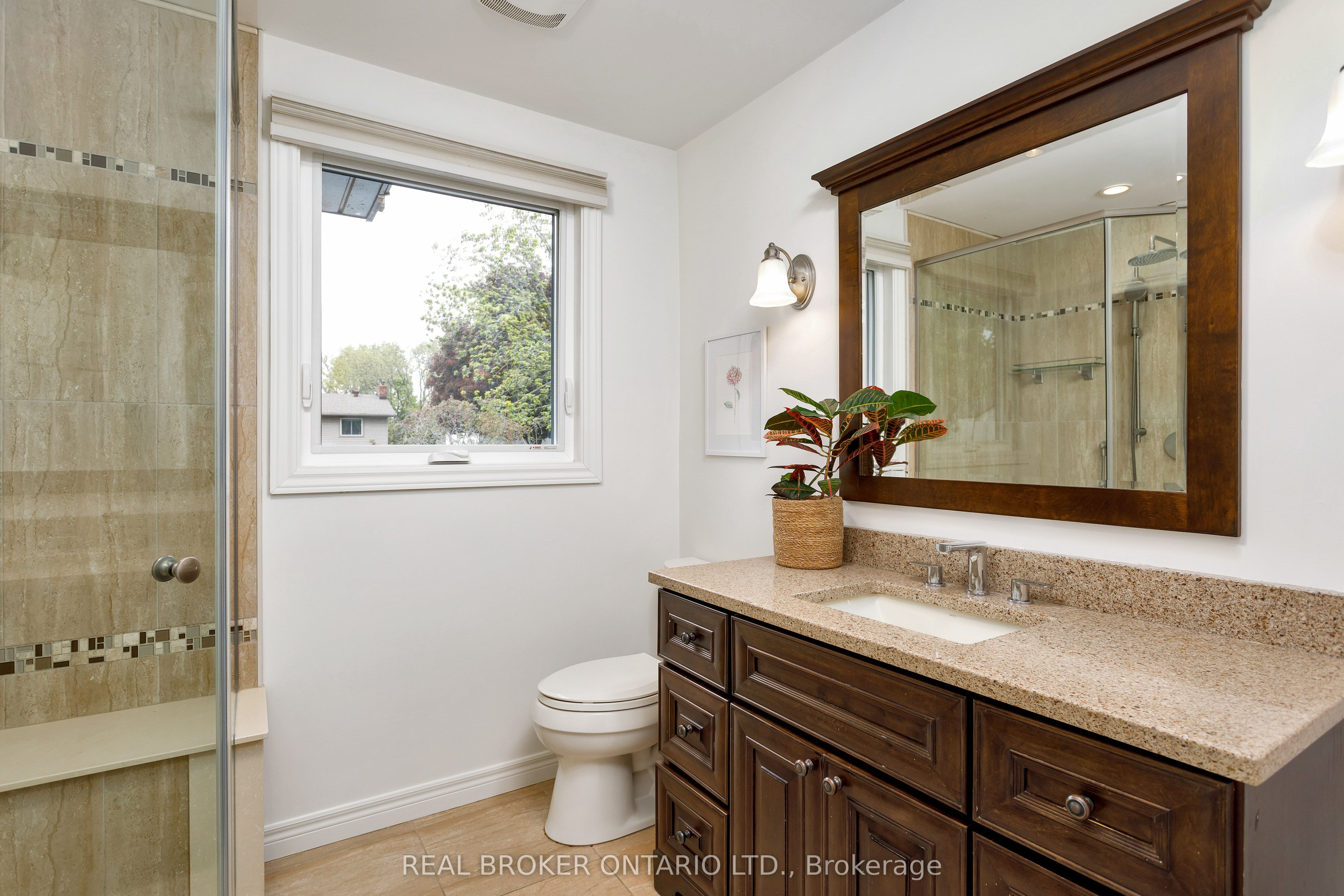 4499 Tremineer Ave Property Photo 23