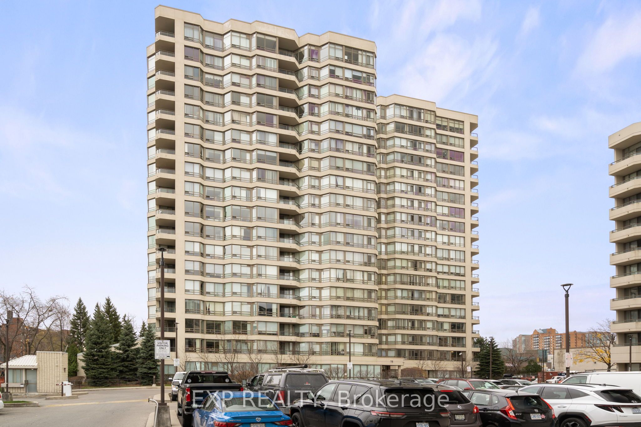 75 King St E Property Photo 2