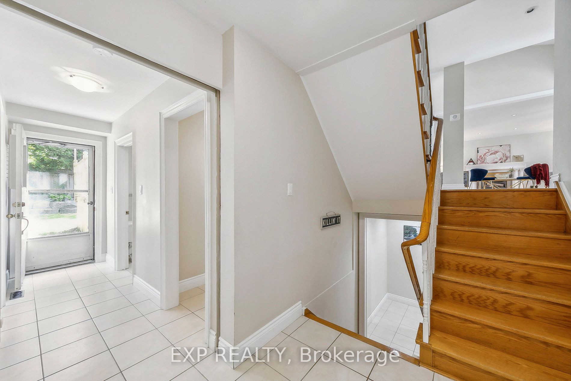 1572 Knareswood Dr Property Photo 6