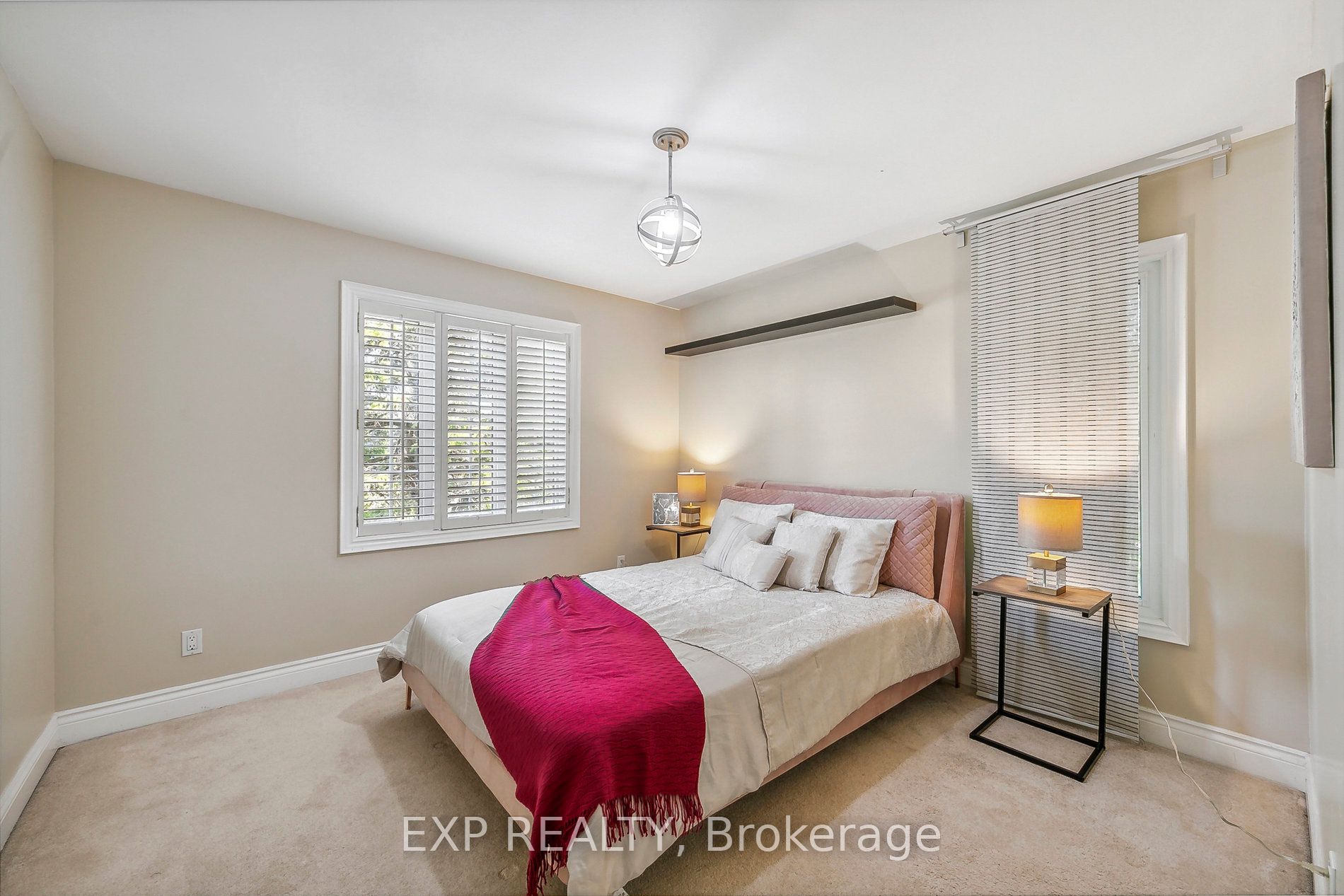 1572 Knareswood Dr Property Photo 27