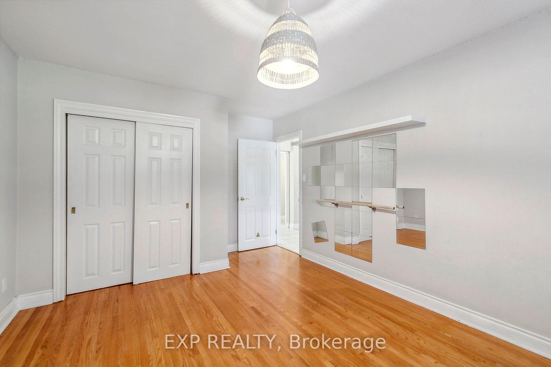1572 Knareswood Dr Property Photo 31