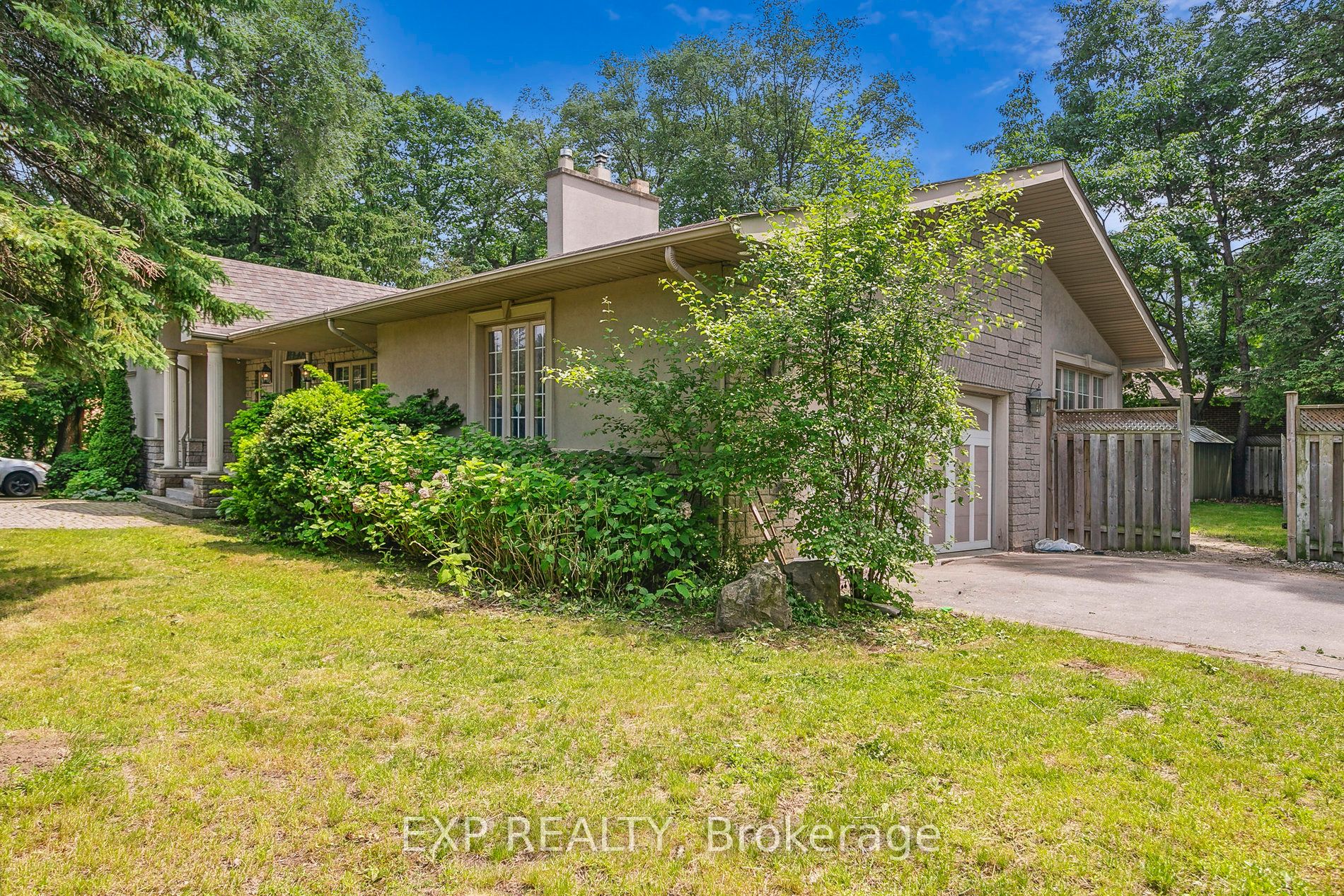 1572 Knareswood Dr Property Photo 46