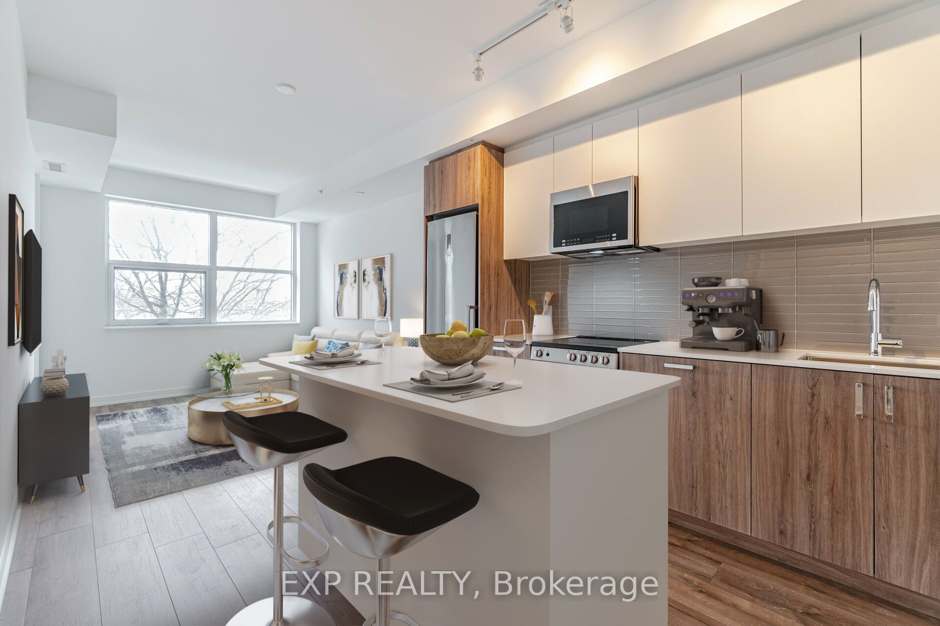 #218 - 1787 St Clair Avenue Property Photo 9