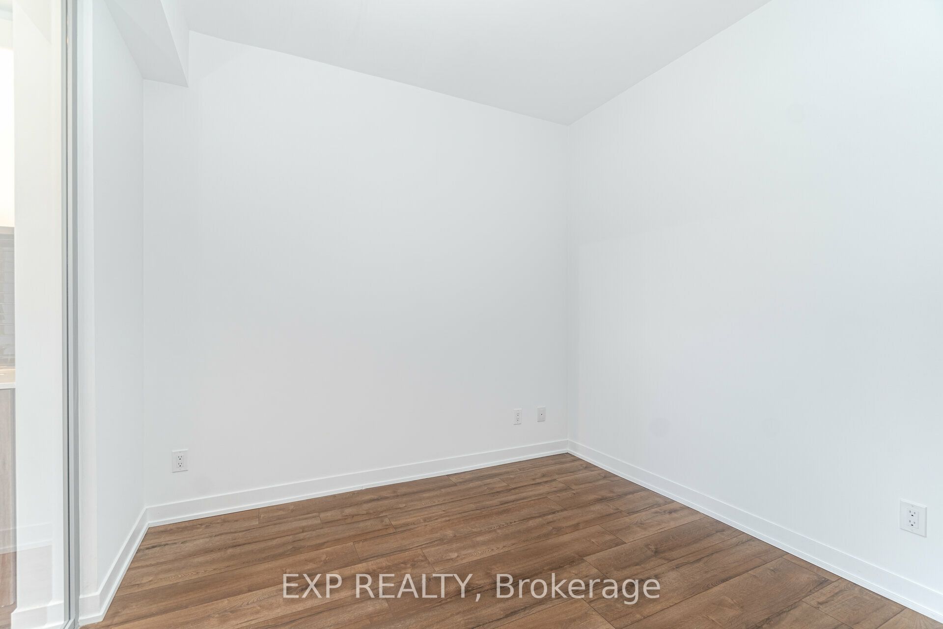 #218 - 1787 St Clair Avenue Property Photo 20