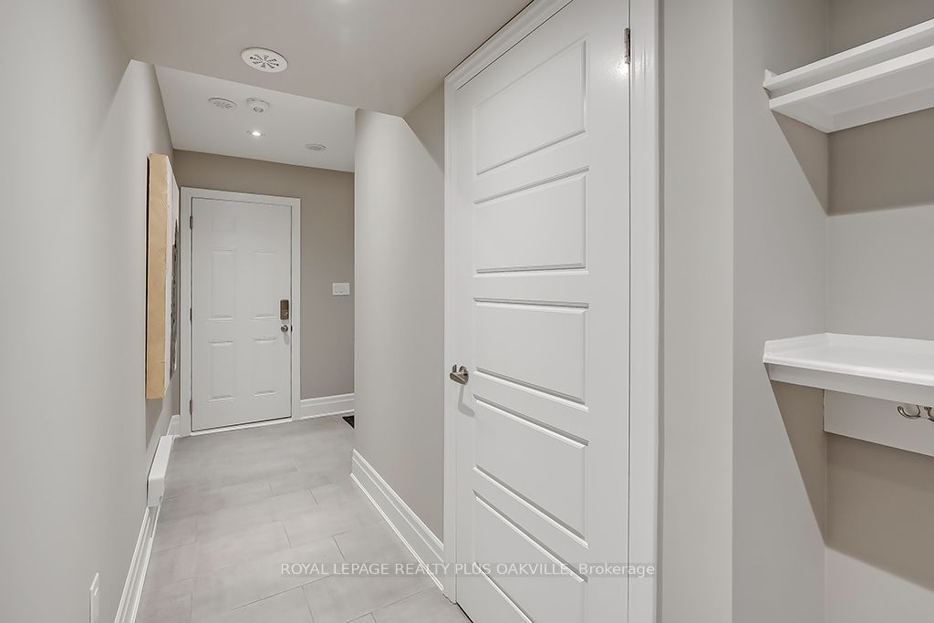 512 Bellflower Ct Property Photo 3