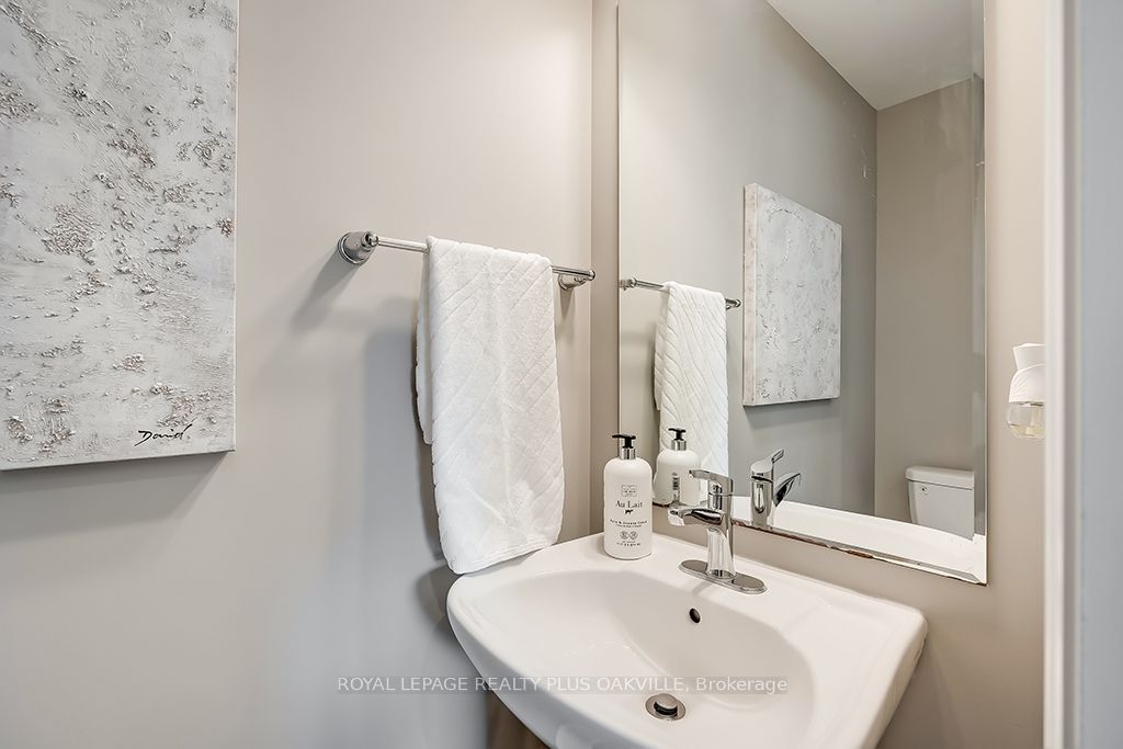 512 Bellflower Ct Property Photo 14